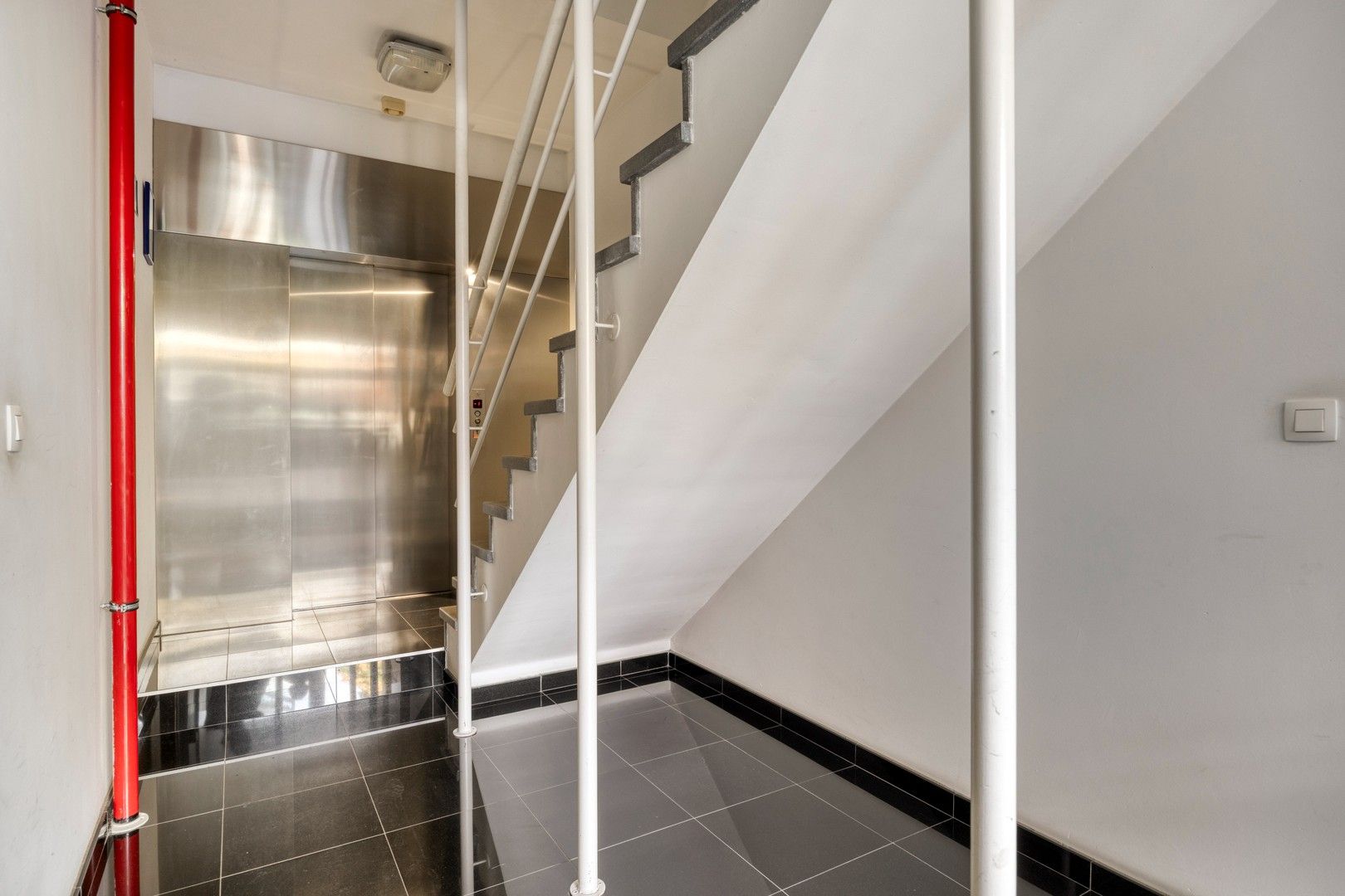 Oude markt 8 bus 11, 3600 Genk foto 4