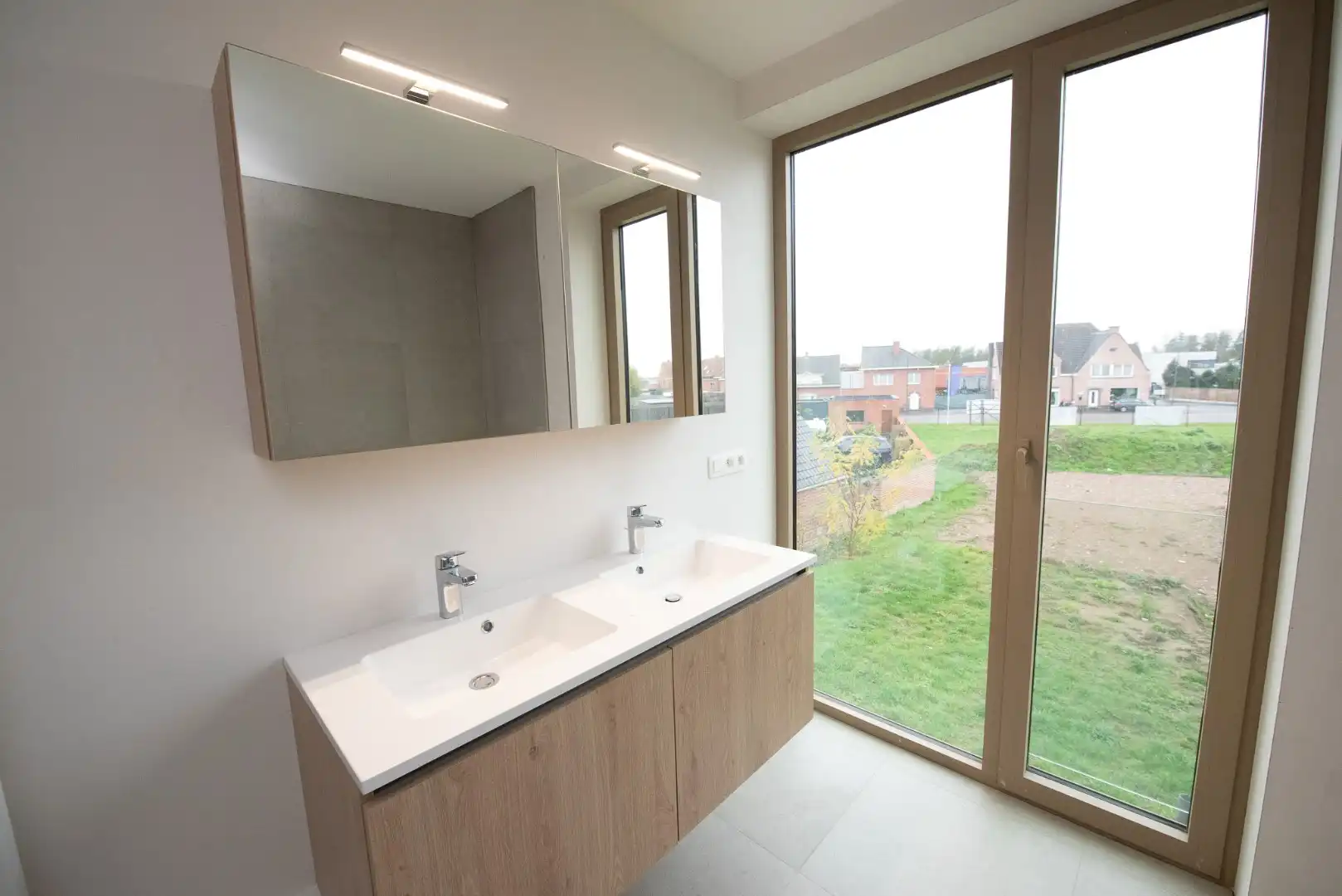 OPENDEURDAG; vrijdag 3 april 15u30 - 17u! Ruime, moderne nieuwbouw te Waregem (mogelijk aan 6%) foto 11