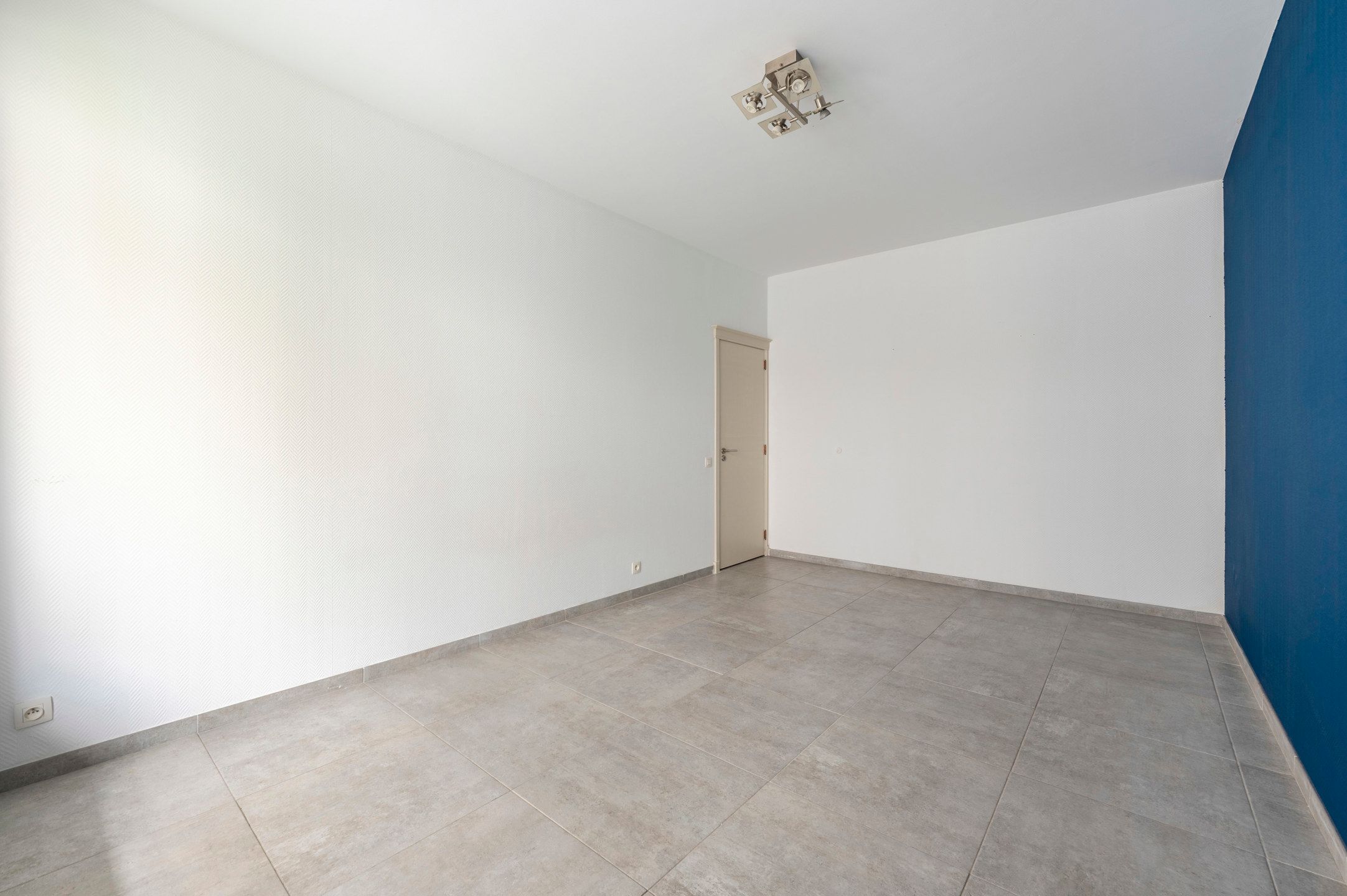 Instapklaar appartement in charmant gebouw op toplocatie! foto 14
