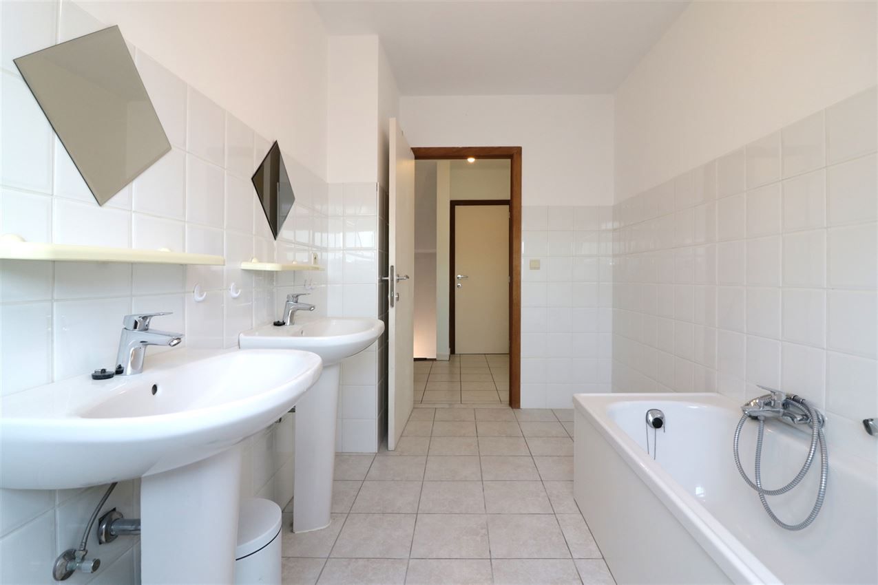 Duplex met twee slaapkamers, twee terrassen op rustige locatie foto 21