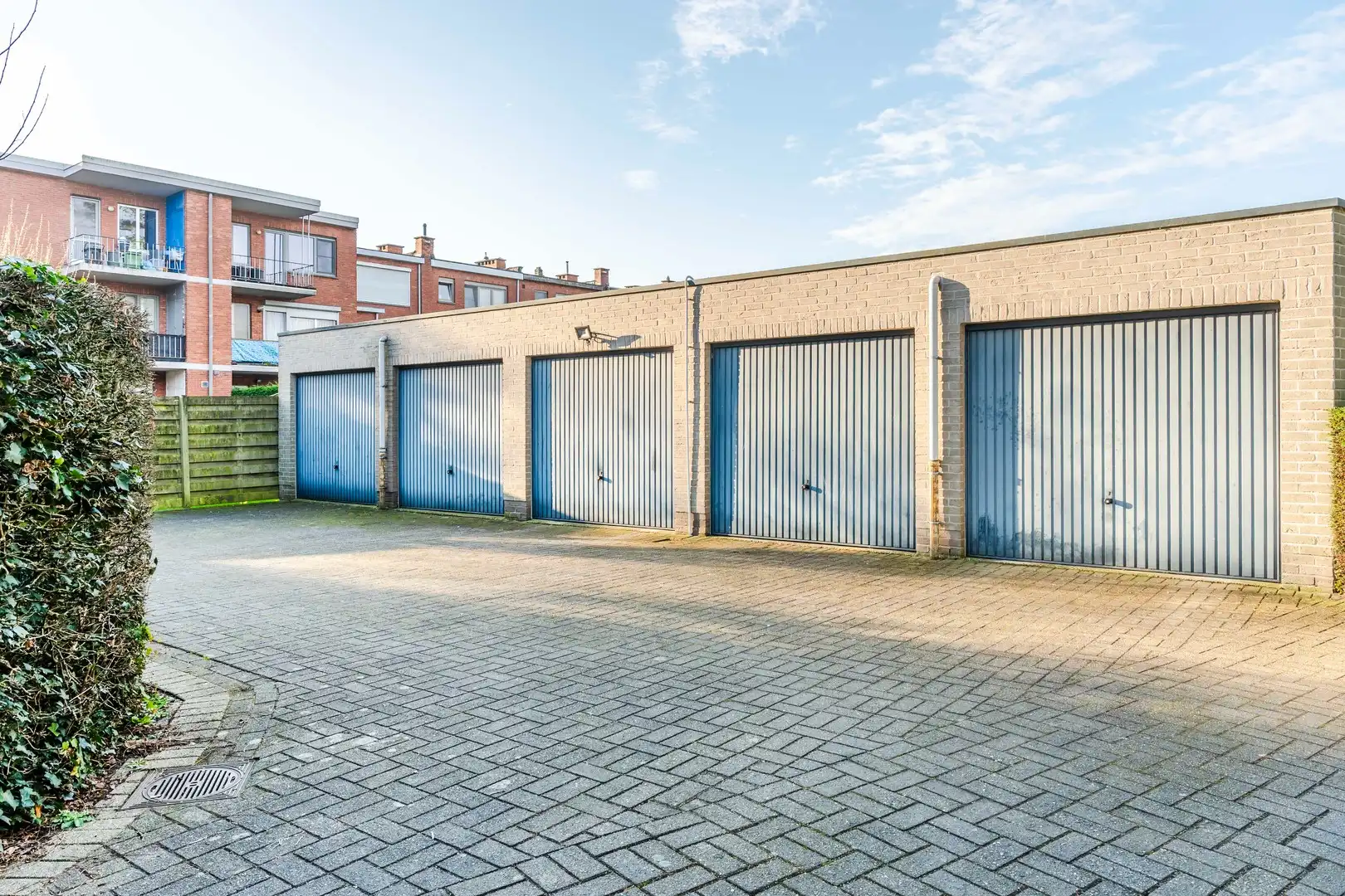 Centraal en rustig gelegen appartementsgebouw foto 5