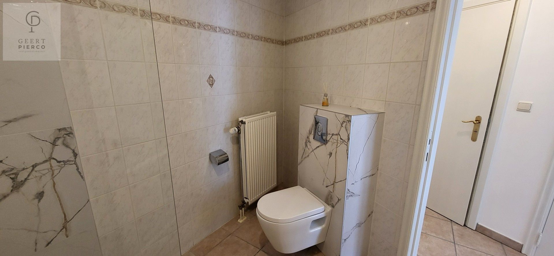 Volledig gerenoveerd stadsappartement hartje Landen foto 12