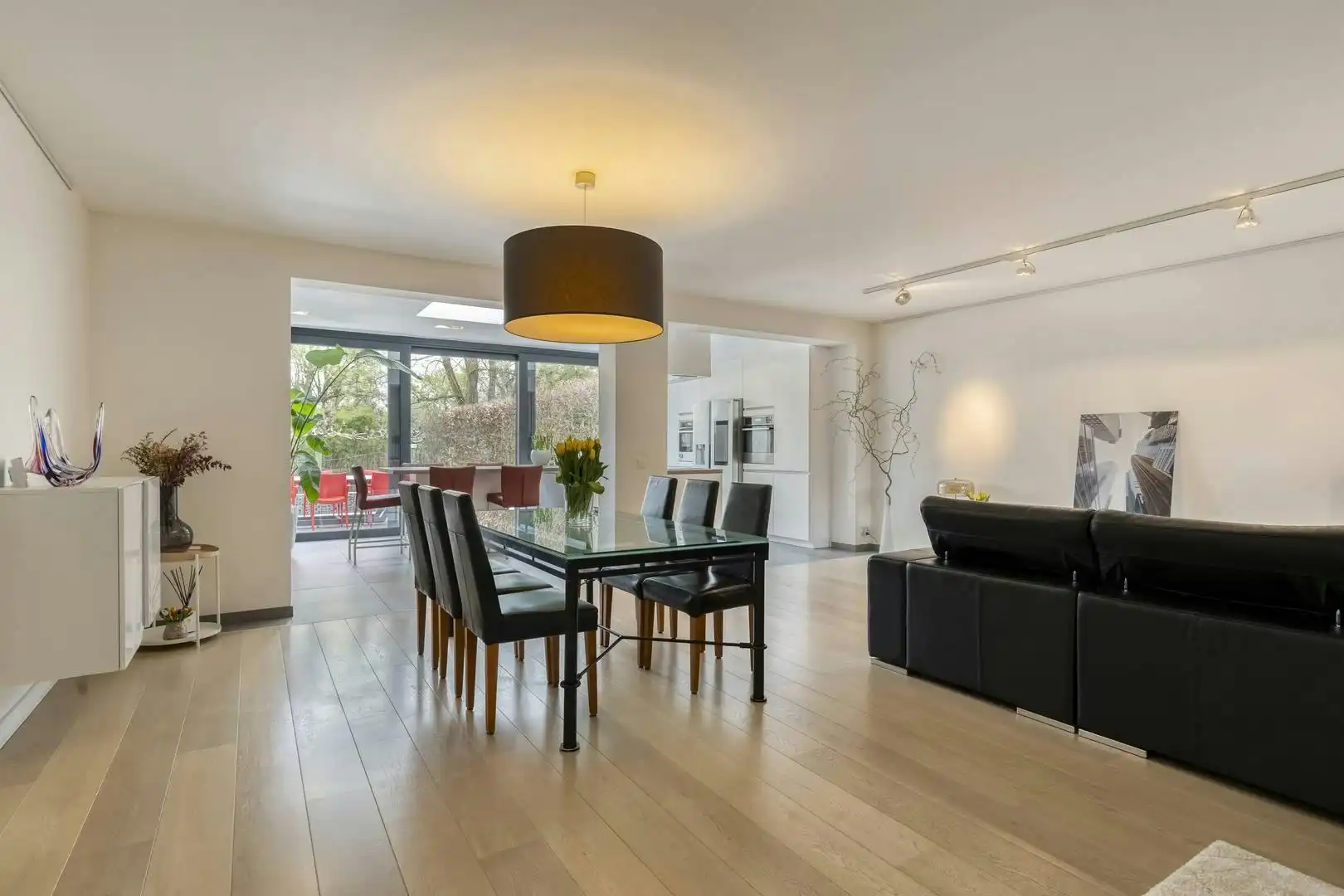Ruime kangoeroewoning van ca. 308 m² te koop in Wilrijk foto 4
