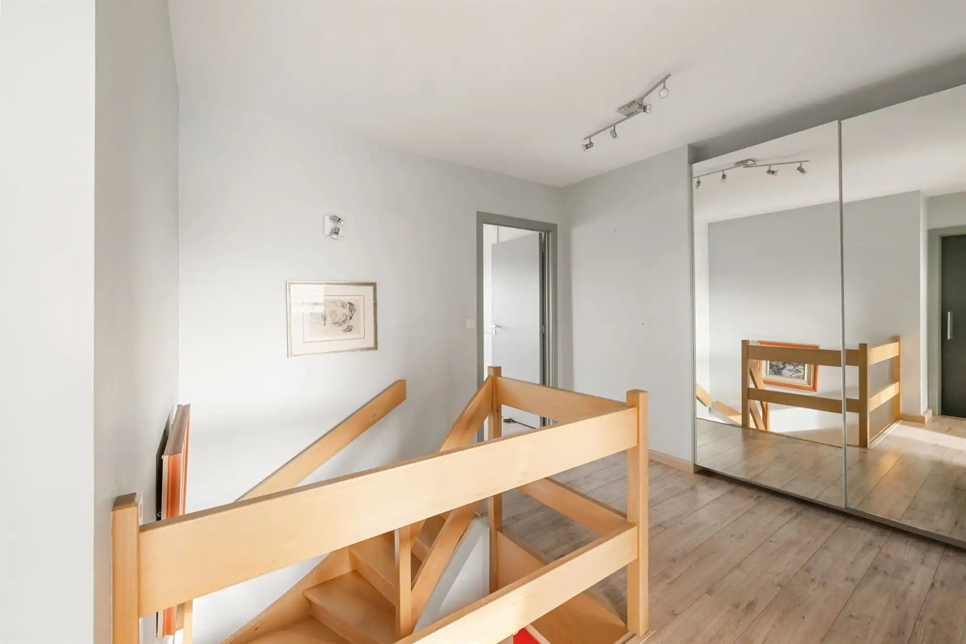 Ruim duplexappartement met 3 slk, terras en garage foto 20