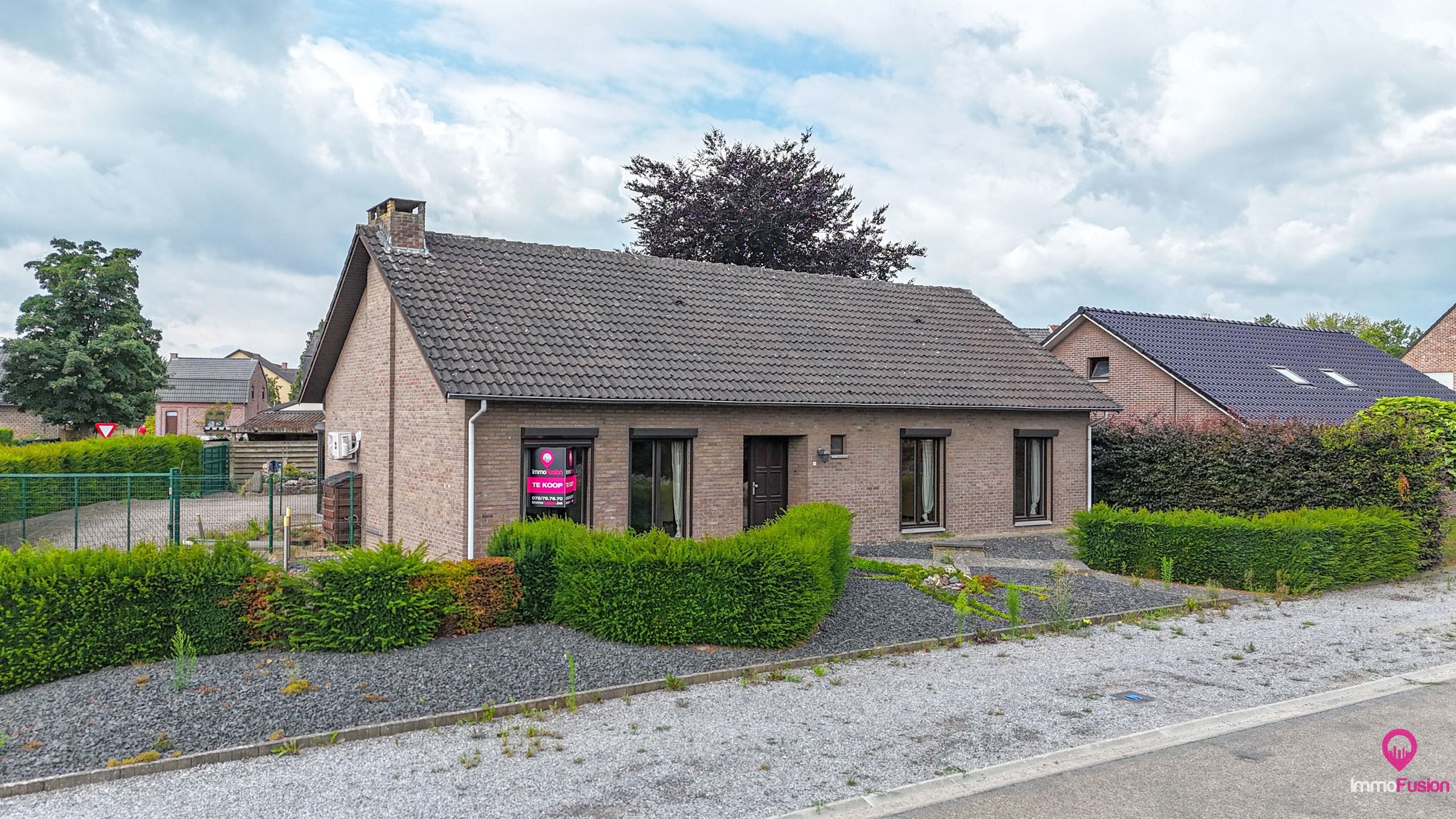Ruime instapklare bungalow met 3 slpks op 8are82 in Bocholt! foto 2