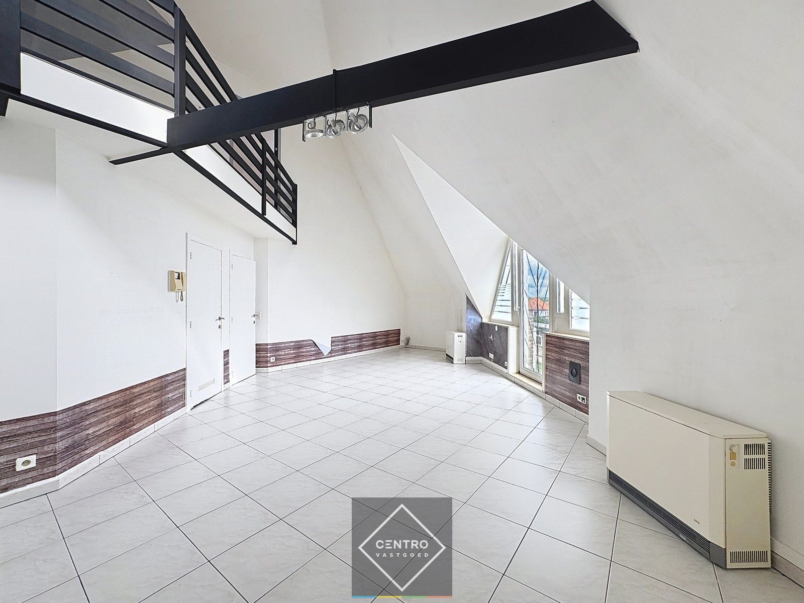 Ruim appartement met 3 slpks én garagebox te Maldegem! foto 3