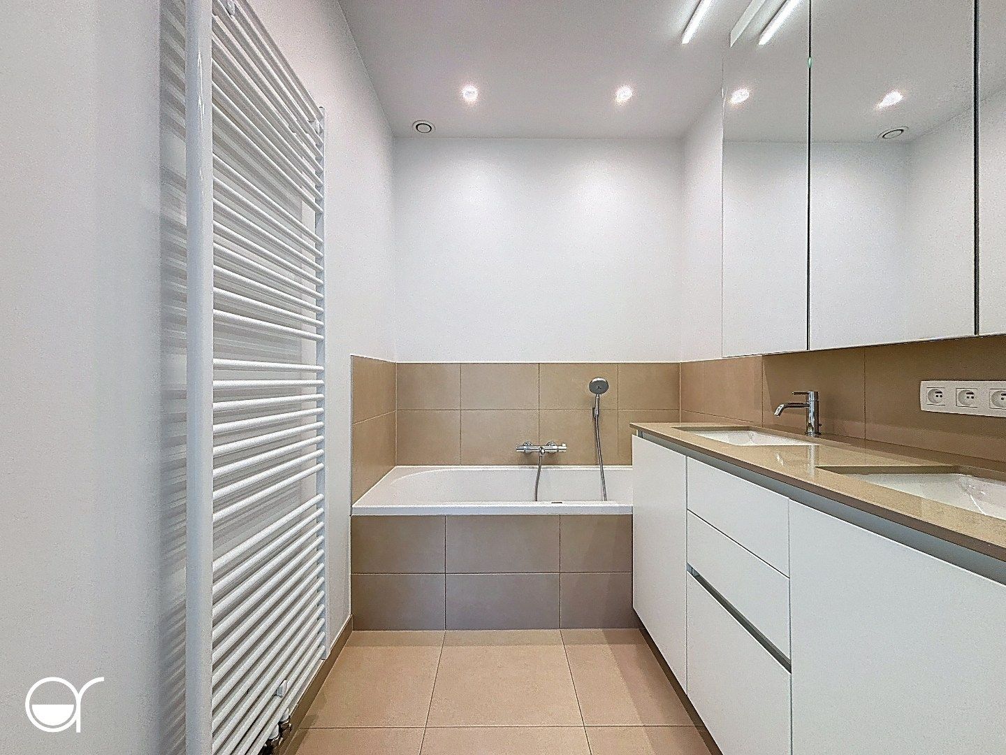 Luxueus appartement met terras & groenzicht in Wondelgem foto 10