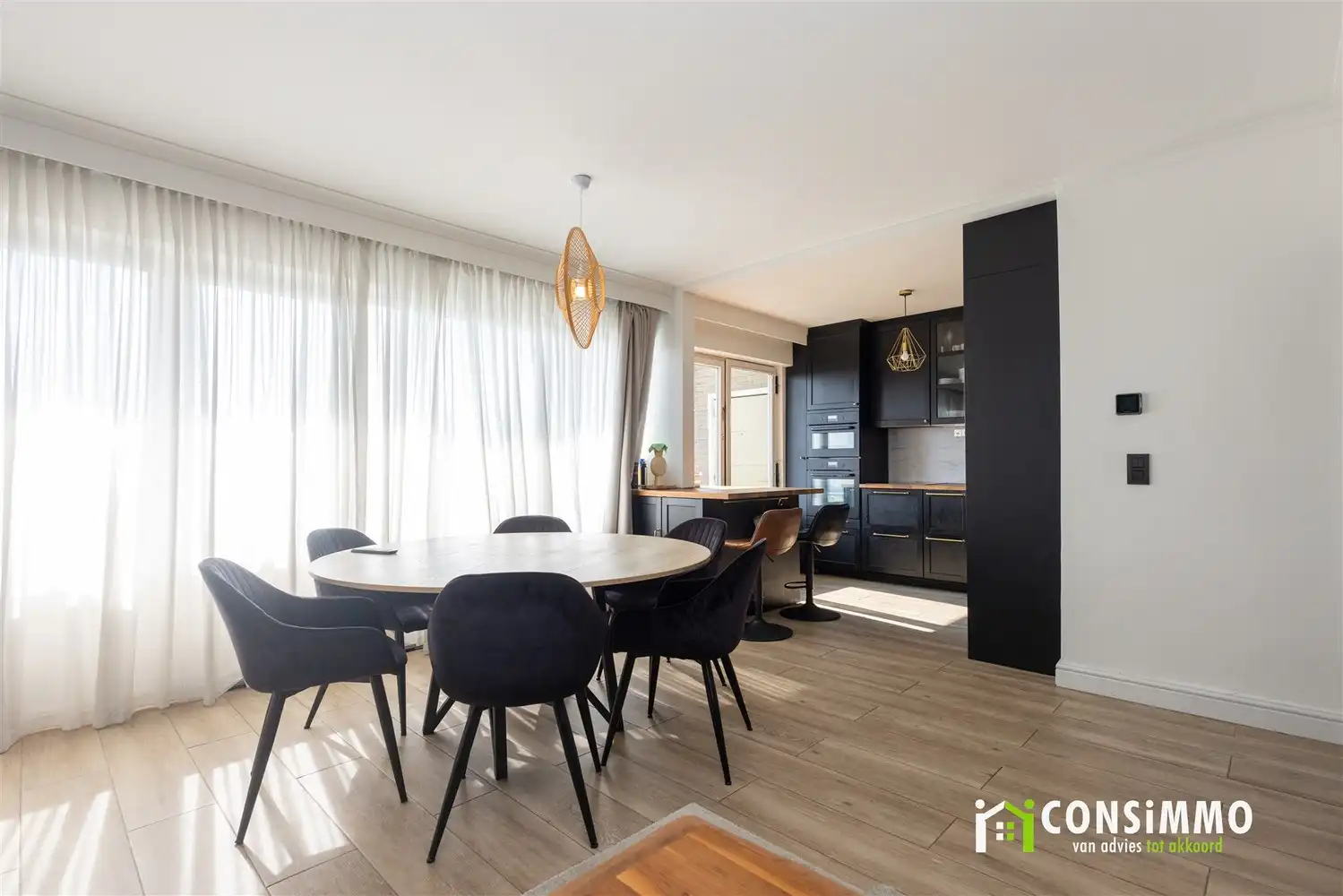 Ruim gerenoveerd appartement op de 19de verdieping met een adembenemend uitzicht over Genk foto 6