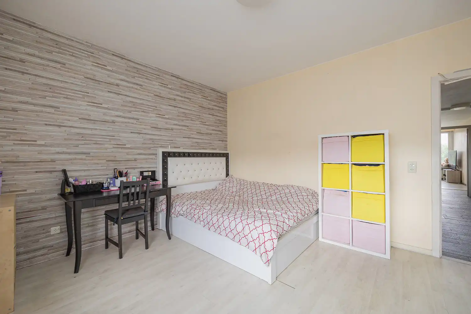 Ruim hoekappartement (3 SLK + terras) met enorm potentieel en groen zicht aan het Rivierenhof te Deurne-Zuid foto 18
