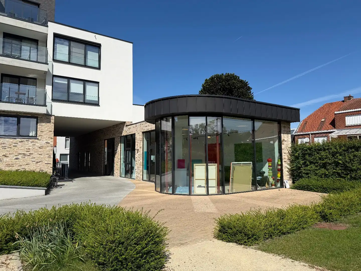 Lichtrijke kantoor- of praktijkruimte van 88 m2 in het centrum van Lauwe! foto 11