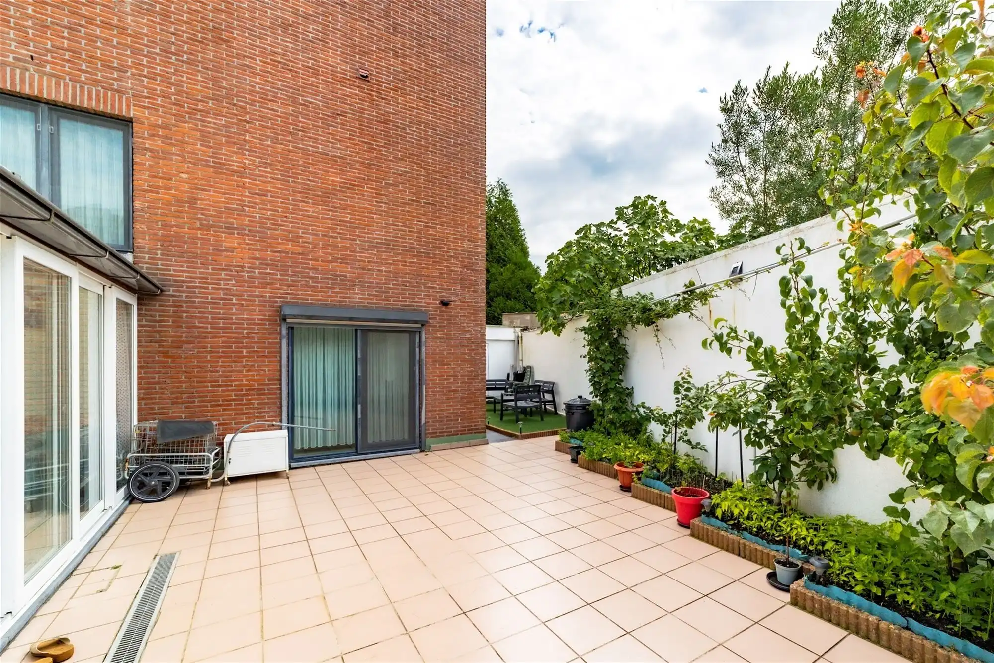 Huis te Hoboken met 4 slpk en 2 garages foto 9