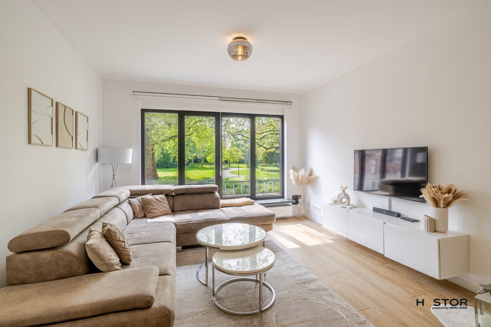 Gerenoveerd appartement met tuin aan het park Gravenhof  foto {{pictureIndex}}