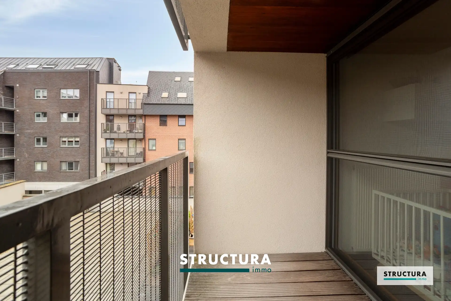 Rustig gelegen, recent appartement met ruime slaapkamers, vlakbij het centrum! foto 6