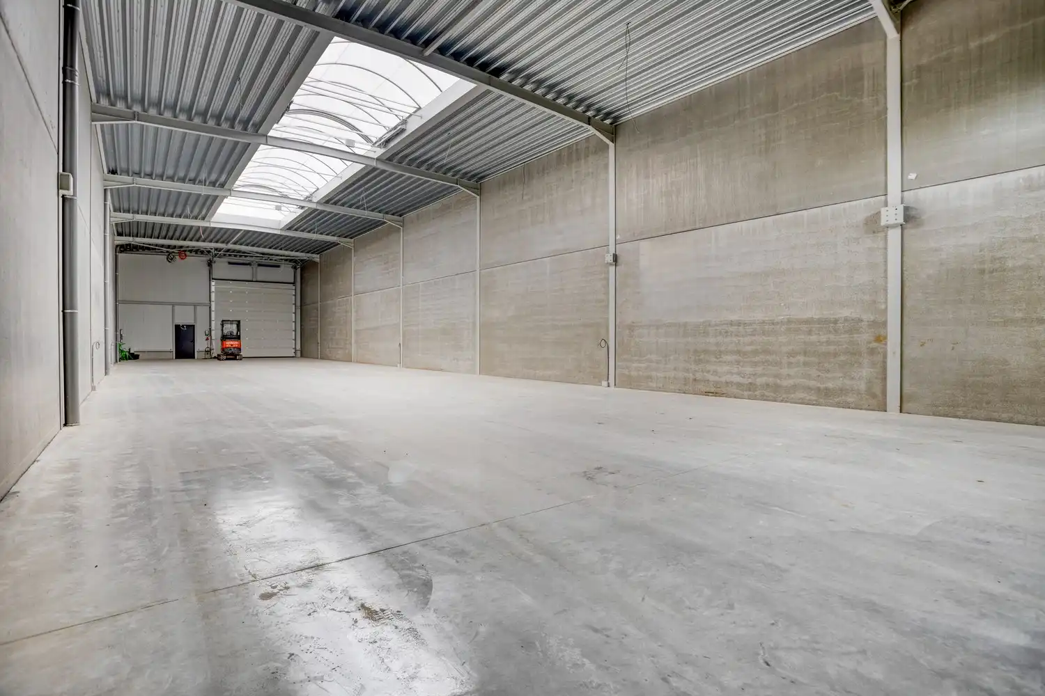 Nieuwbouwloods van 430 m² op toplocatie in Europark, Lanaken, te huur! foto 7