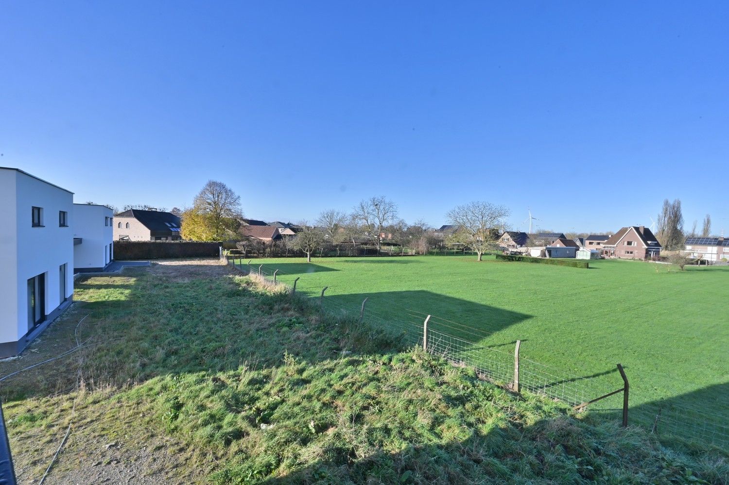 4 Moderne, energiezuinige nieuwbouwwoningen met warmtepomp, zonnepanelen en een dubbele carport, residentieel en landelijk gelegen te Maasmechelen-Boorsem foto 8