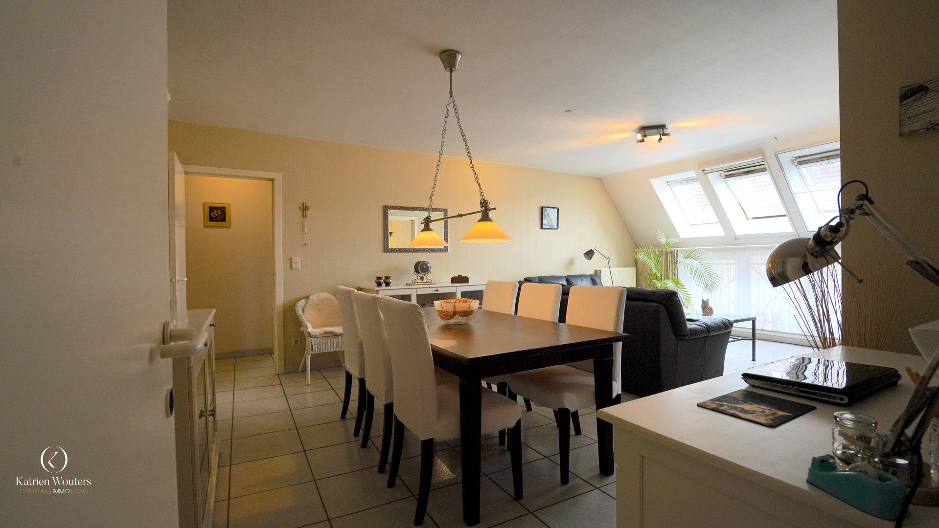 Stijlvol 3 slpk-appartement met garage foto {{pictureIndex}}