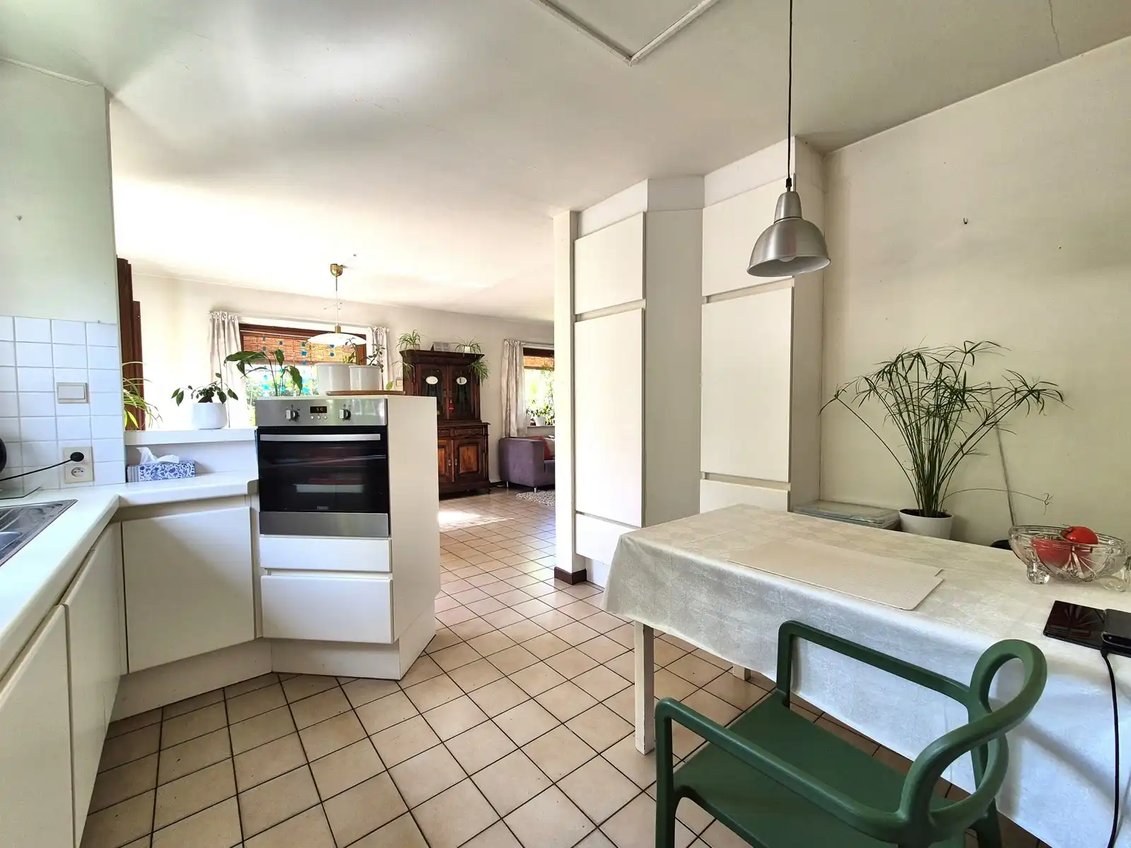 Toffe halfopen woning met prachtige tuin in de dorpskern foto 13