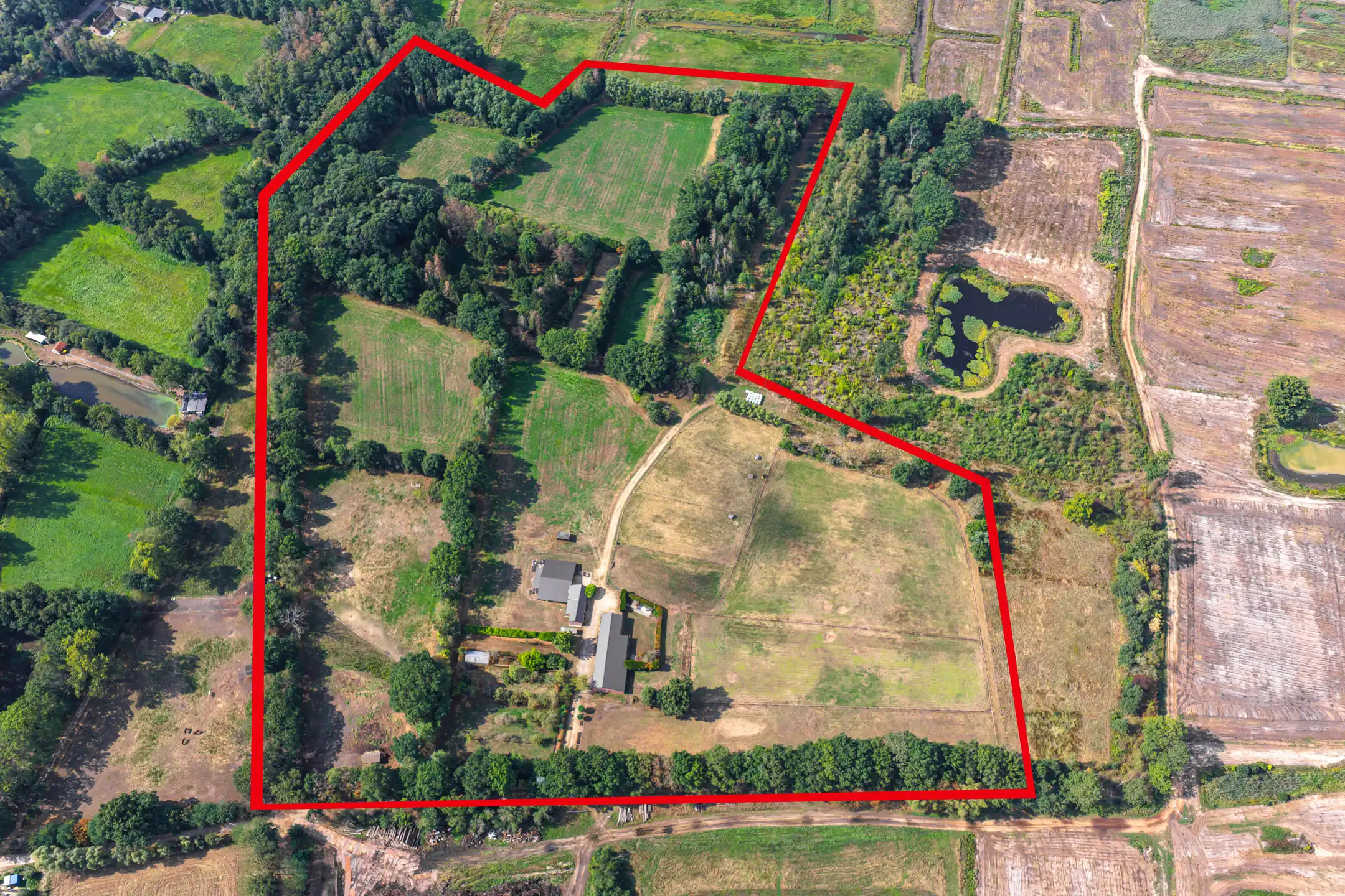 Unieke hoeve op een domein van maar liefst 8,56 Ha foto 20
