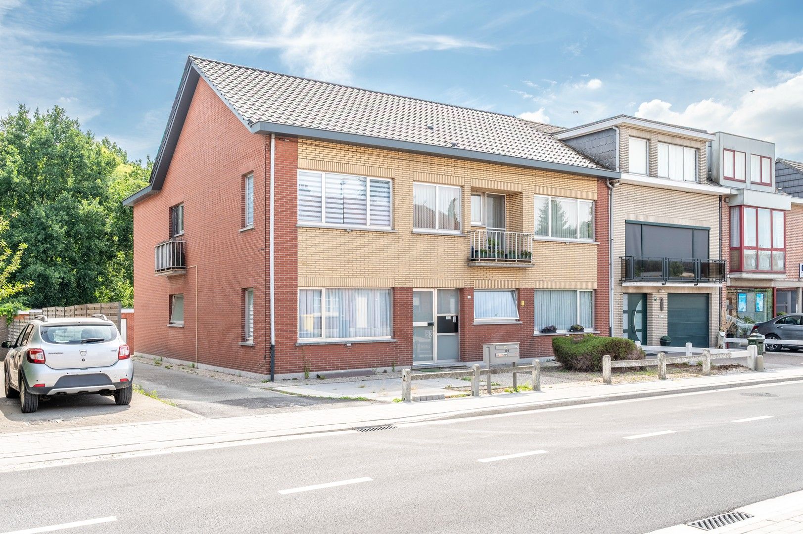 Appartement met kelderberging en garage foto {{pictureIndex}}