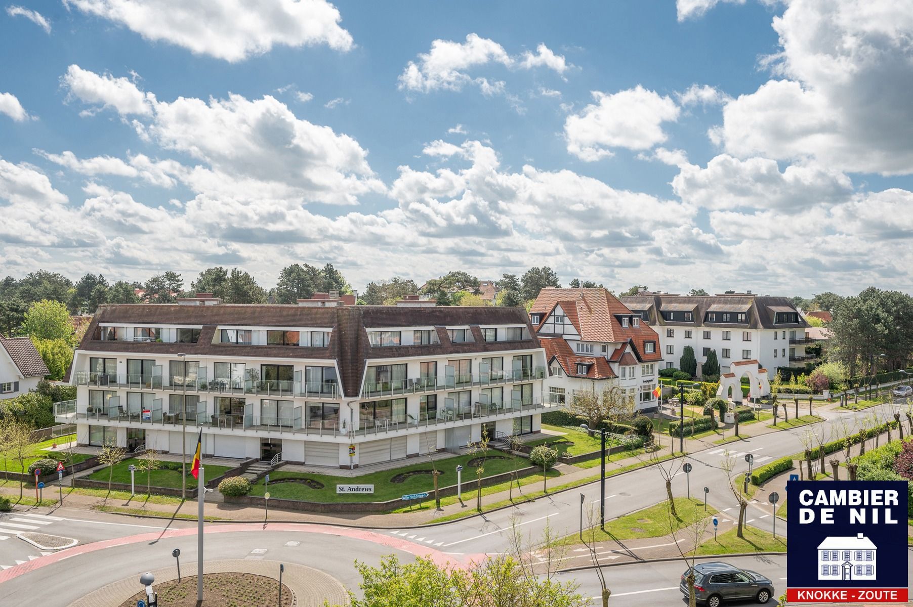 Vernieuwd appartement met open zichten mooie terrassen foto 29
