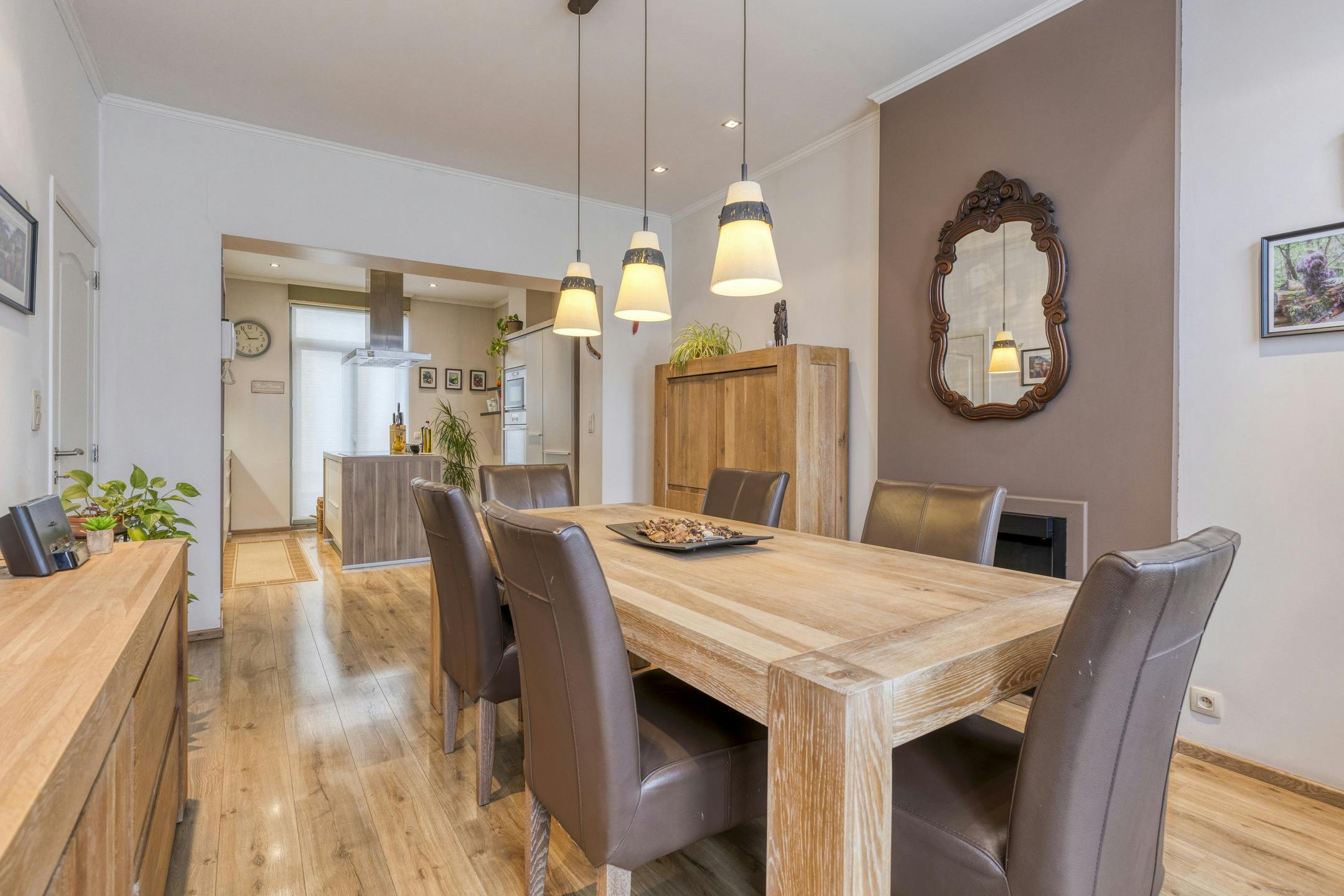 Handelshuis met achterhuis te koop in Antwerpen centrum foto 12