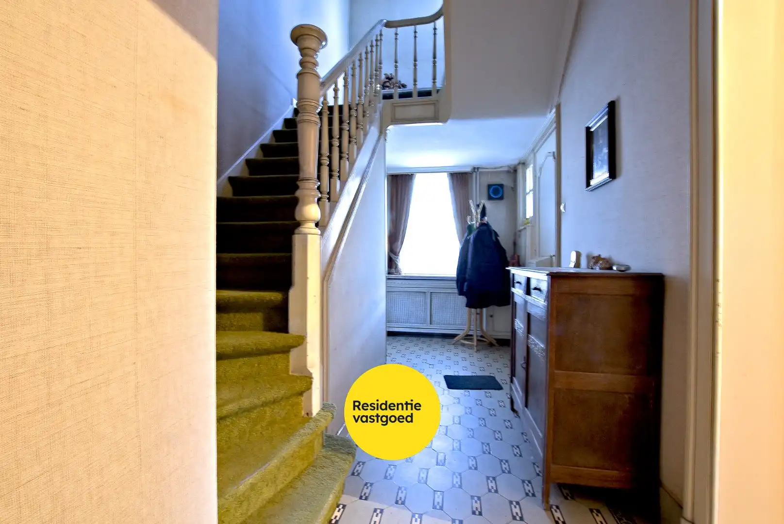 Te renoveren boerderij op een perceel van 7.066m² met loods en diverse bijgebouwen foto 8