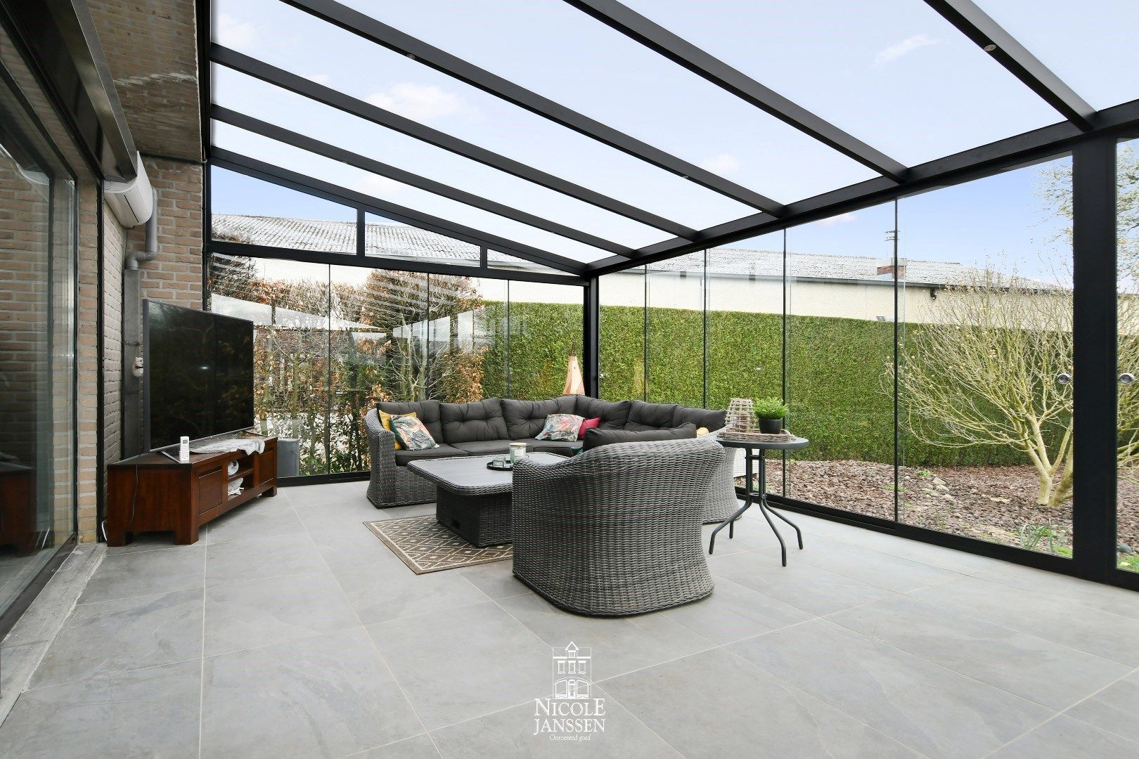 Woonst met studio en handelspand te koop foto 15