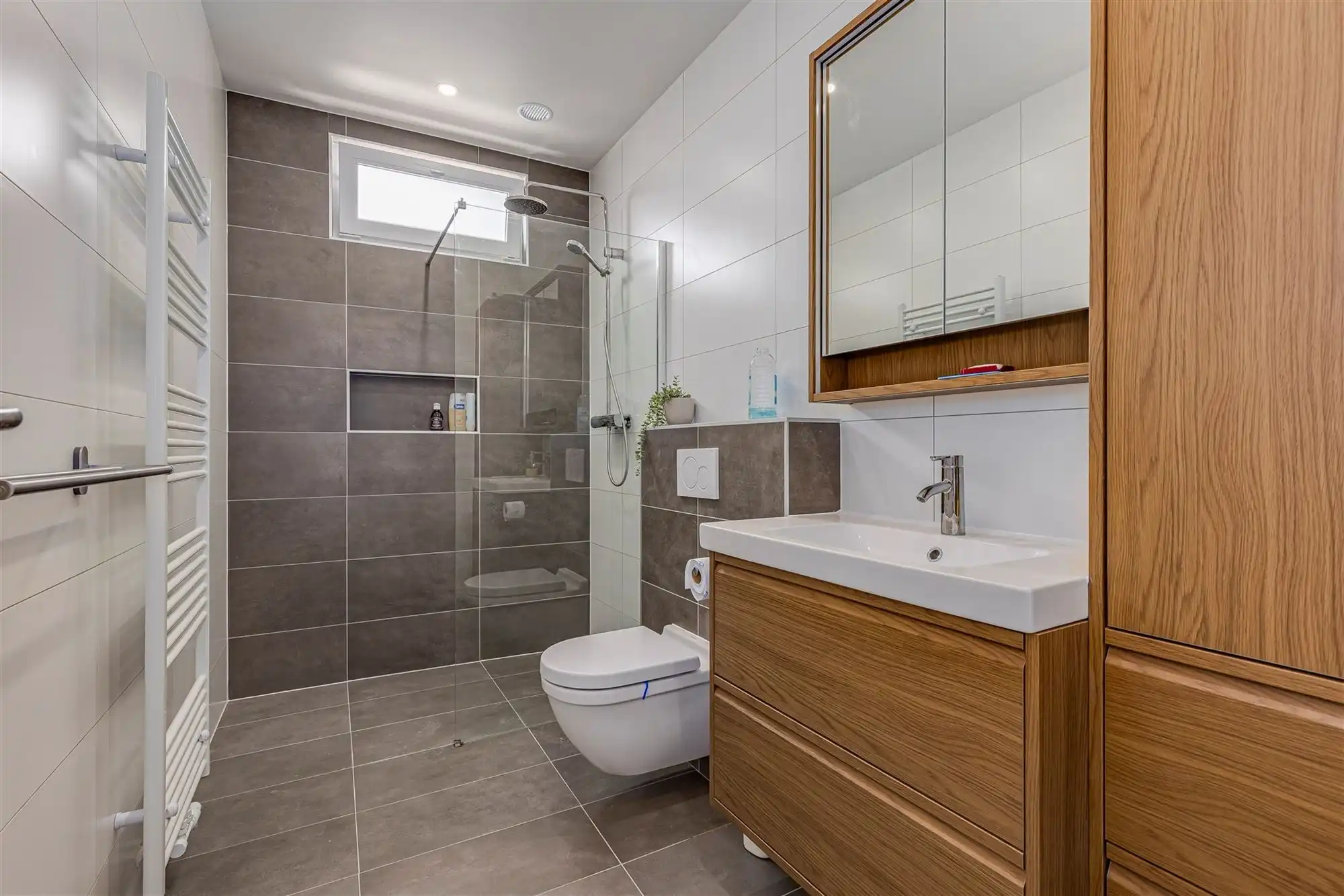 Uniek huis met winkel, atelier of bureel  foto 31