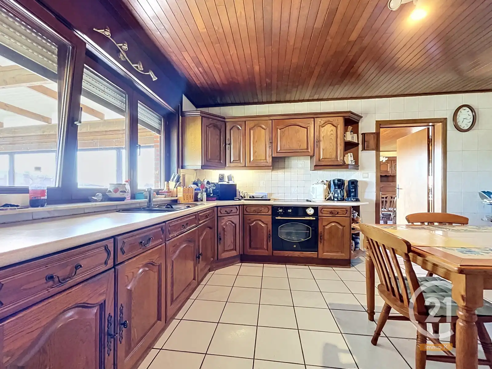 Ruime gelijkvloerse woning met opslag op perceel van 40a55ca foto 10