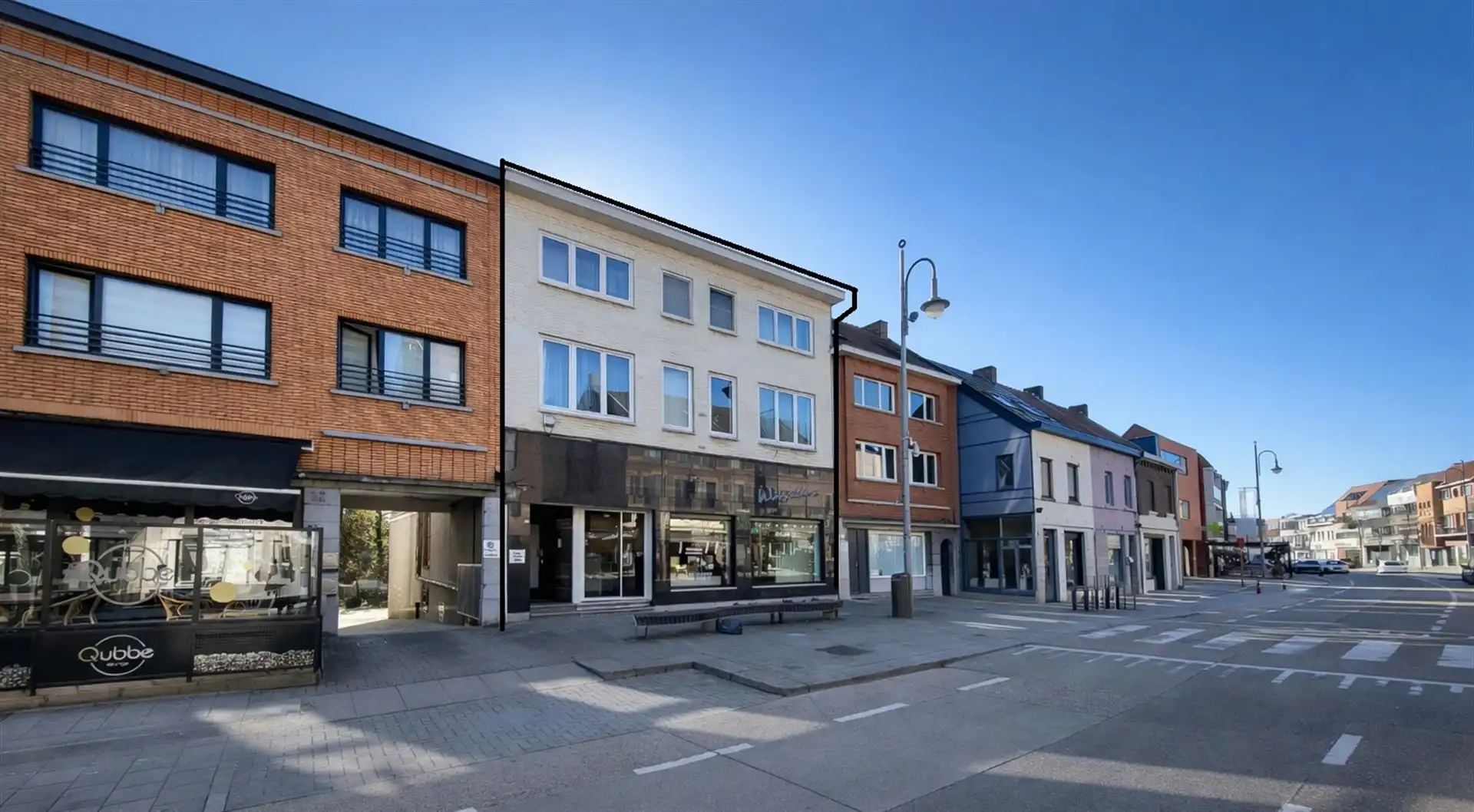 Opbrengsteigendom foto {{pictureIndex}}