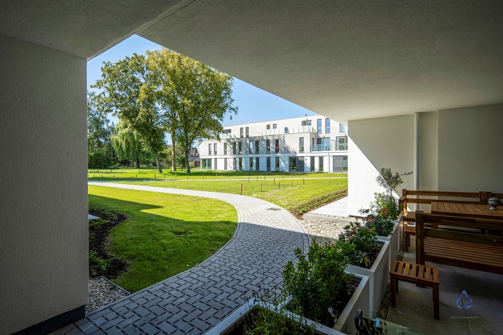 Mooi afgewerkt nieuwbouwappartement met 1 slaapkamer foto 9