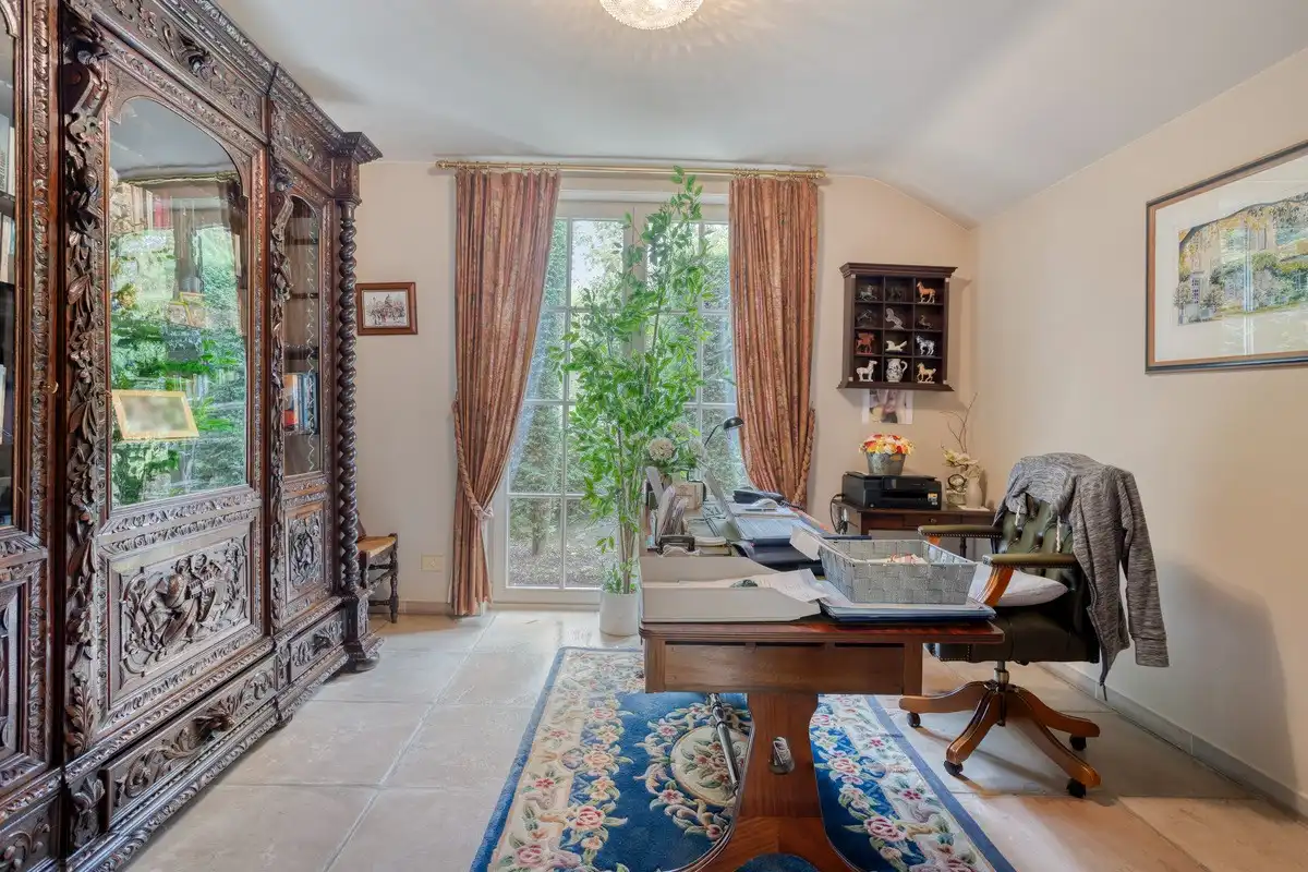 Exclusieve Spaanse villa welgelegen nabij de duinen en de zee. foto 17