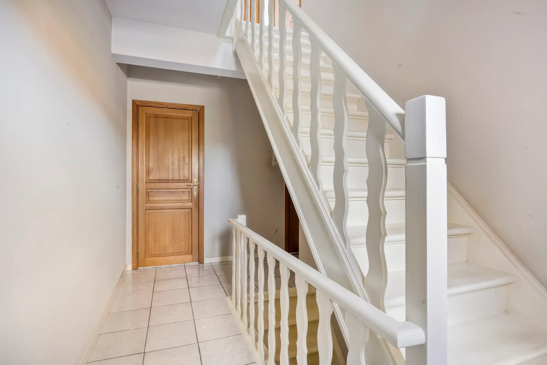 Ruime rijwoning op uitstekende locatie  foto 15