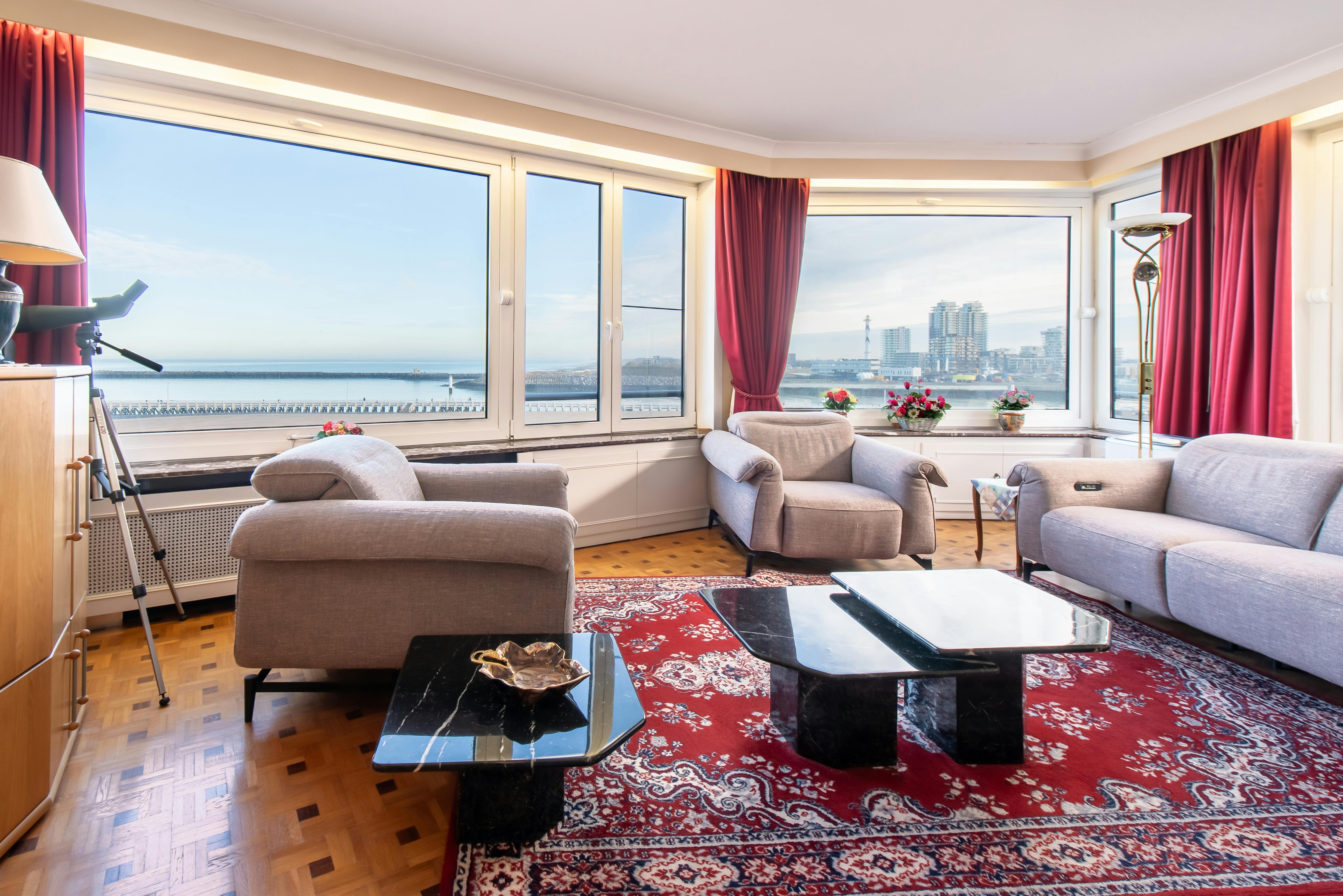 Ruim appartement met magnifiek zicht op zee en de vaargeul foto 3