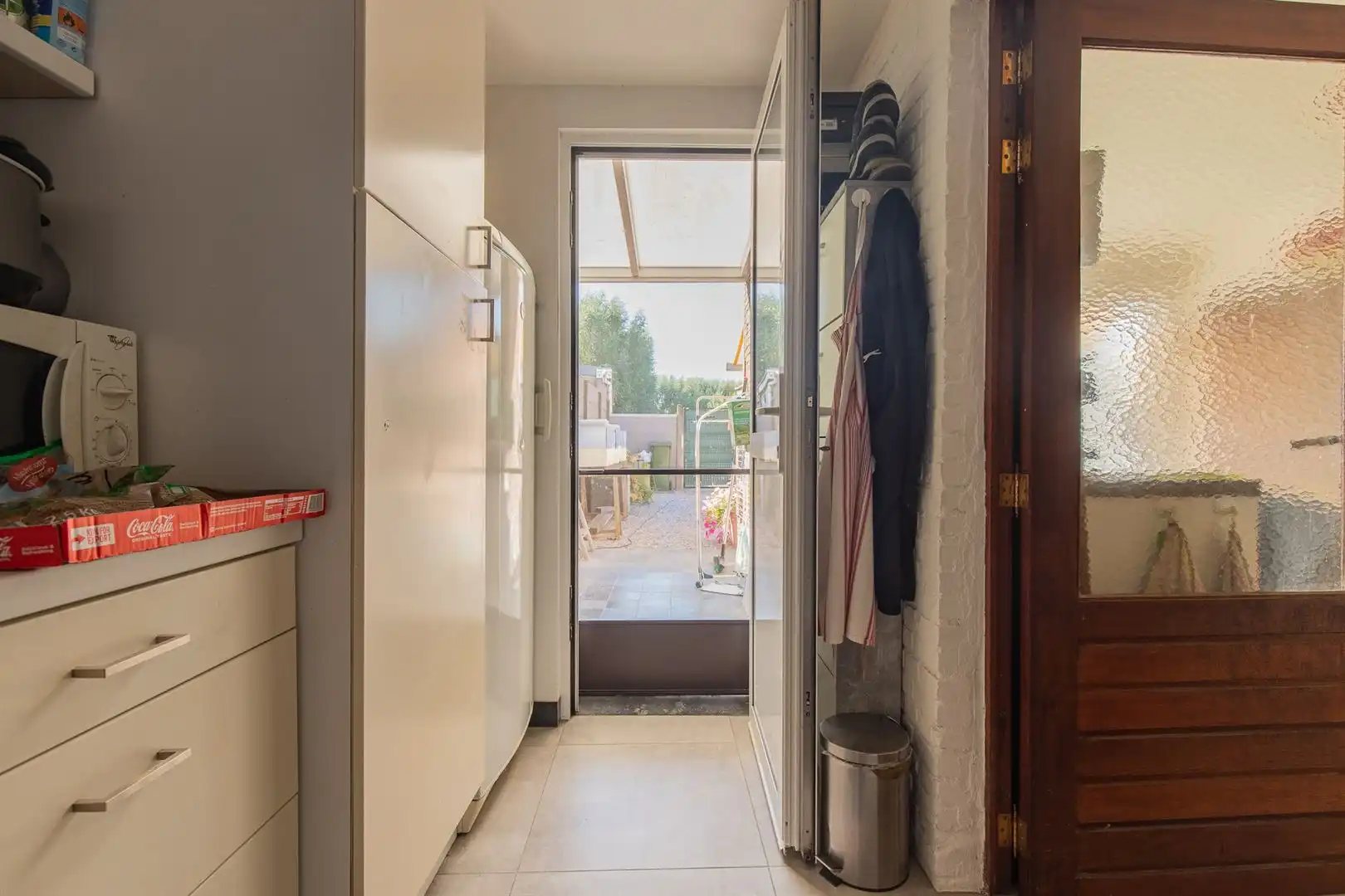 Gezellige HOB met ruime tuin, serres, tuinhuis en eigen oprit te Buggenhout foto 9