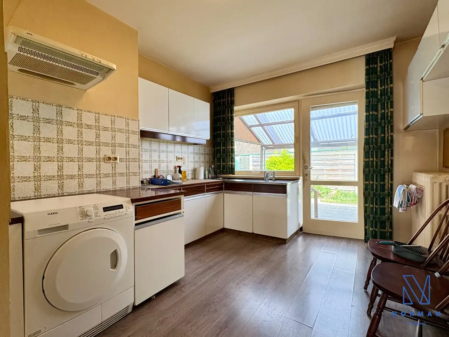 Alleenstaande te renoveren woning in Vichte met veel potentieel! foto 5