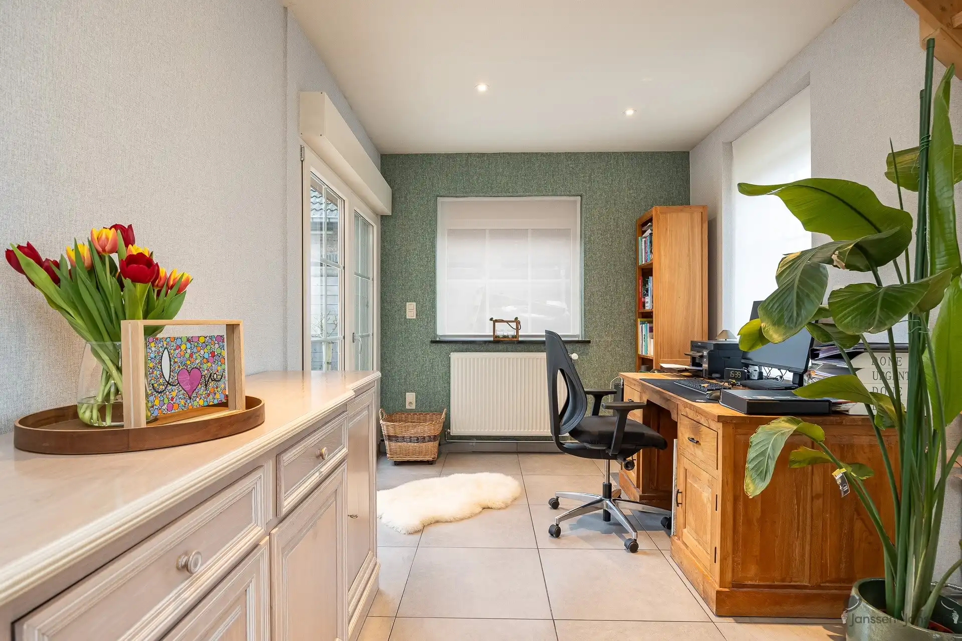 Gerenoveerde boerderij met landelijk zicht foto 16