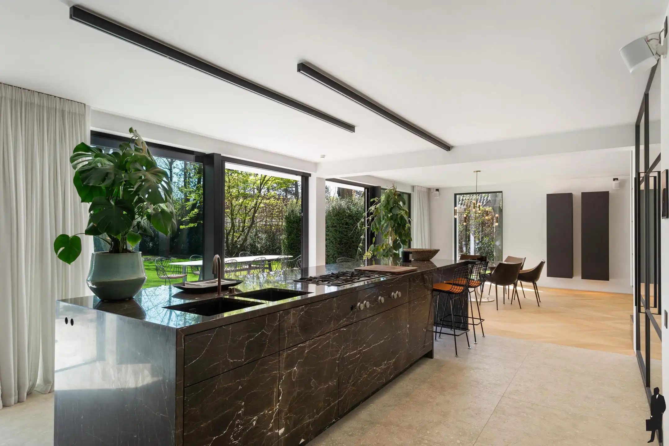 Exclusieve gerenoveerde designvilla op 2.000 m² te Schilde foto 8