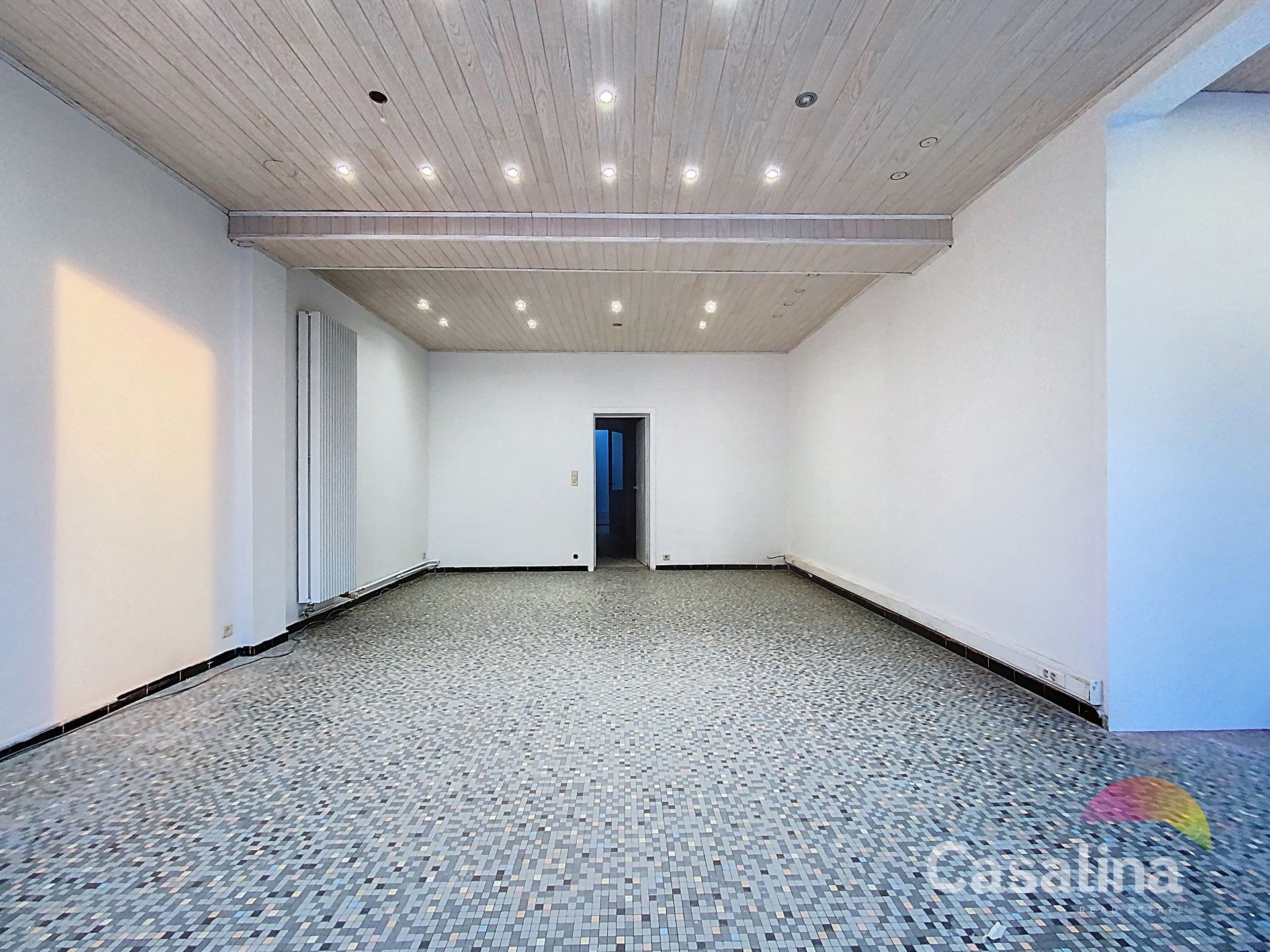 Commerciële ruimte van 104 m² - ideaal gelegen foto 6