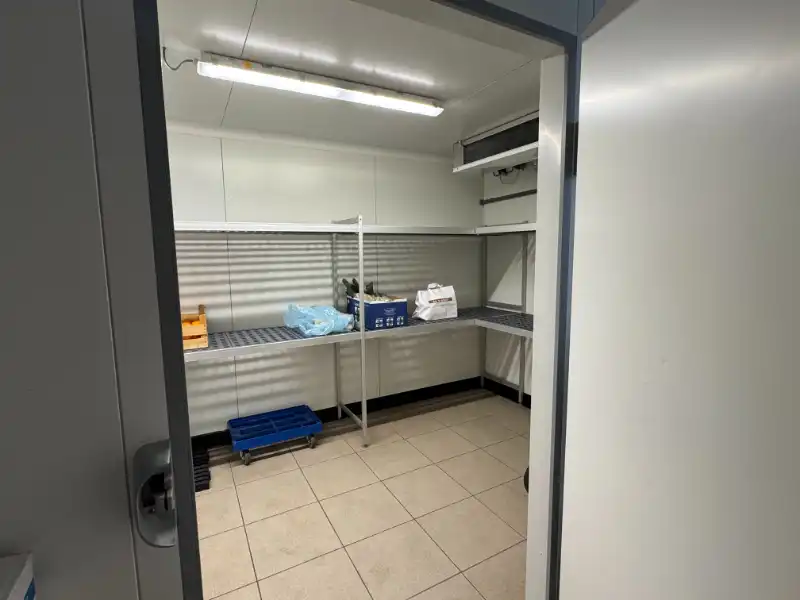 Handelspand te huur in hartje Brasschaat foto 7