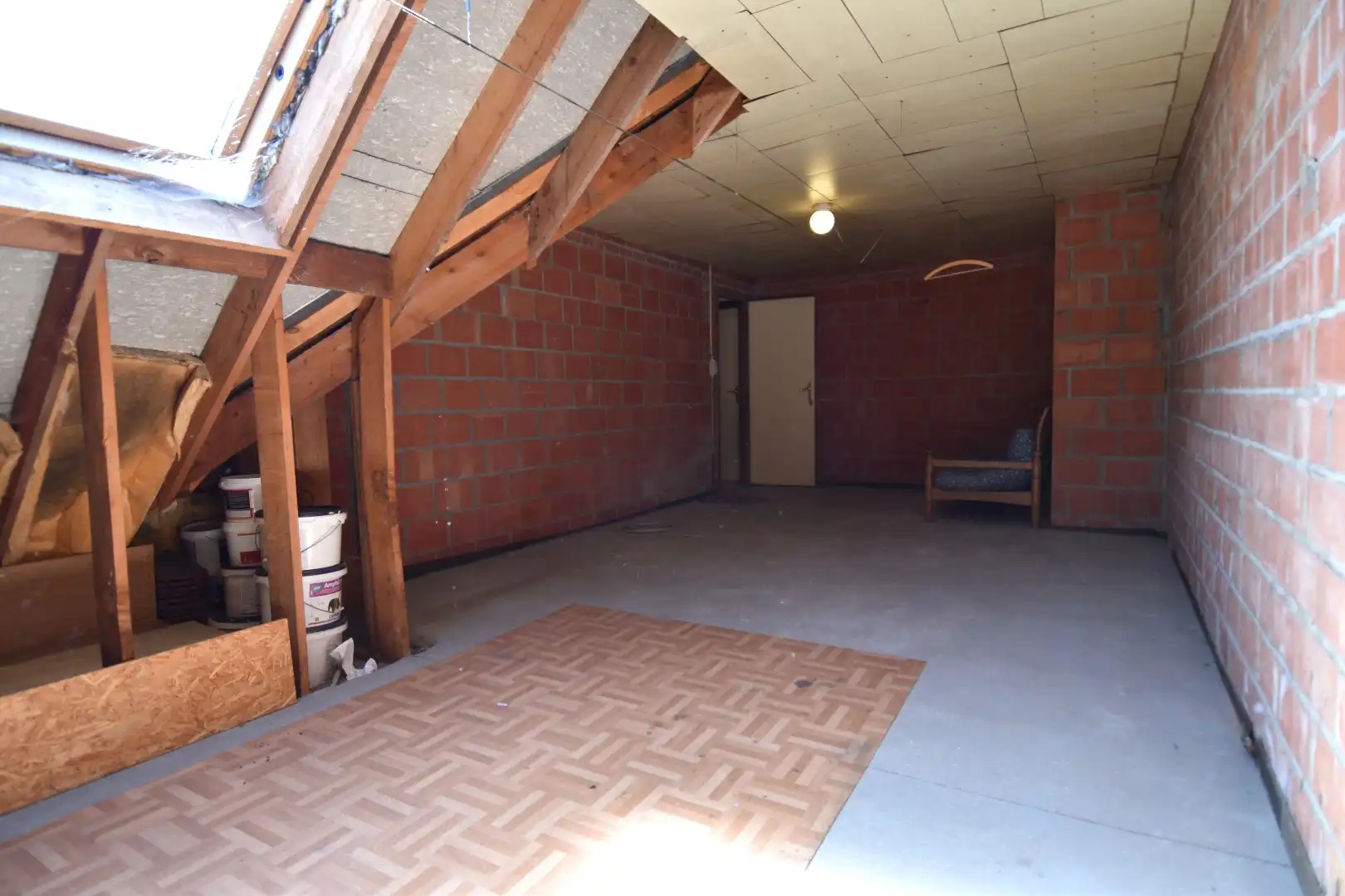Ruim en lichtrijk 2-slaapkamerappartement (mogelijkheid tot meer) nabij centrum Zwevegem foto 11