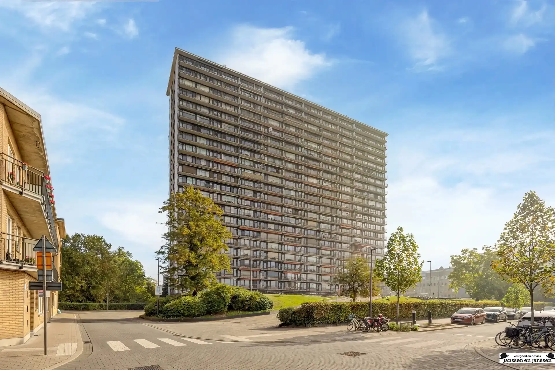 Instapklaar 2-slaapkamer appartement met 2 terrassen en prachtig uitzicht foto 16