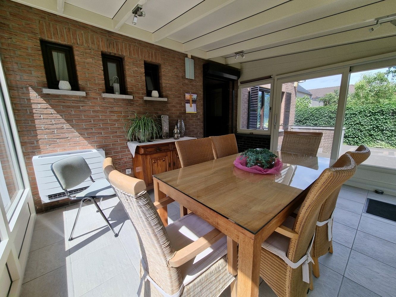 Ruime, instapklare woning met 4 slpks op 6a71ca foto 30