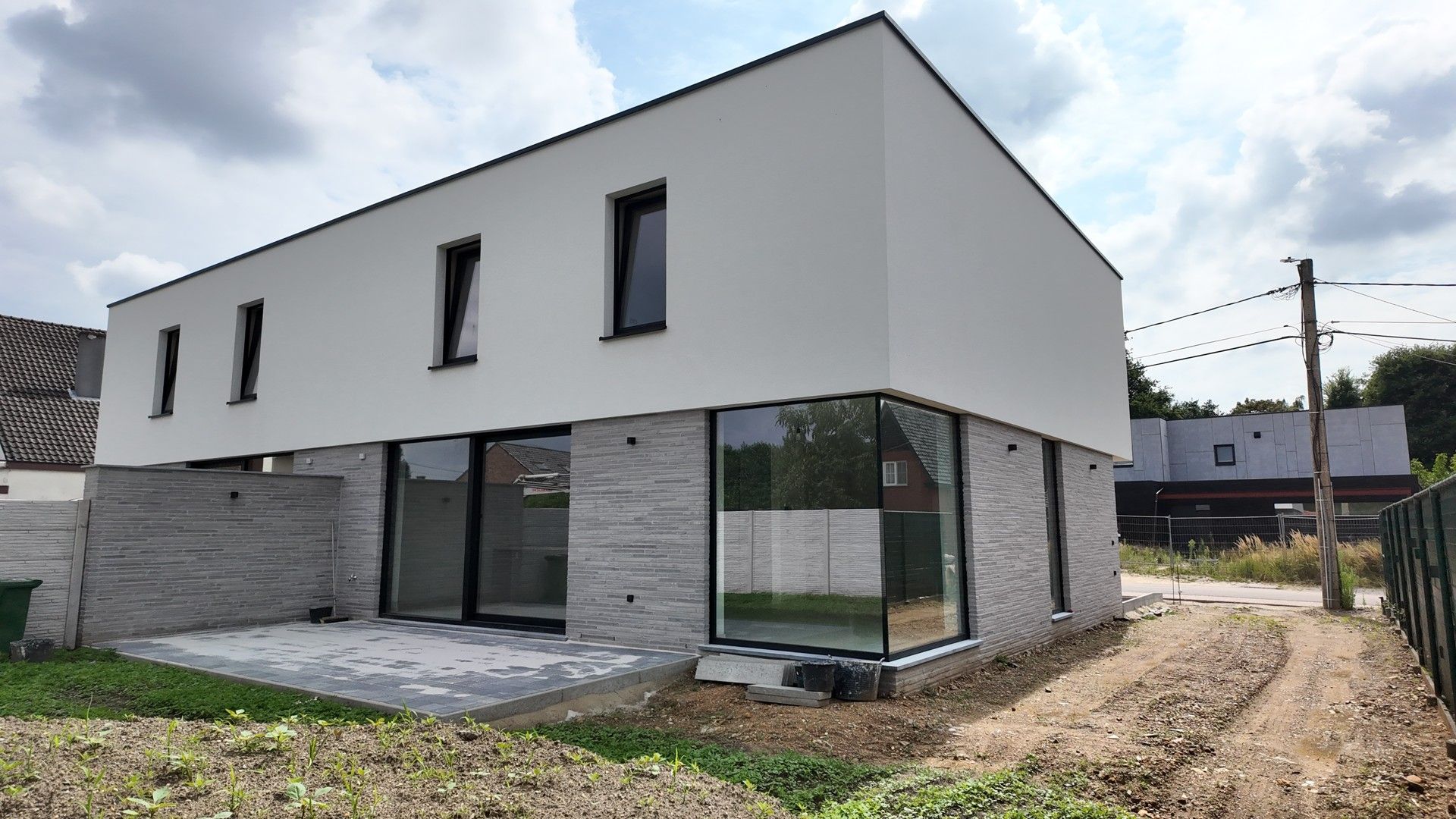 HOB MET 3 SLKPS TE HUUR - ZUTENDAAL foto 2
