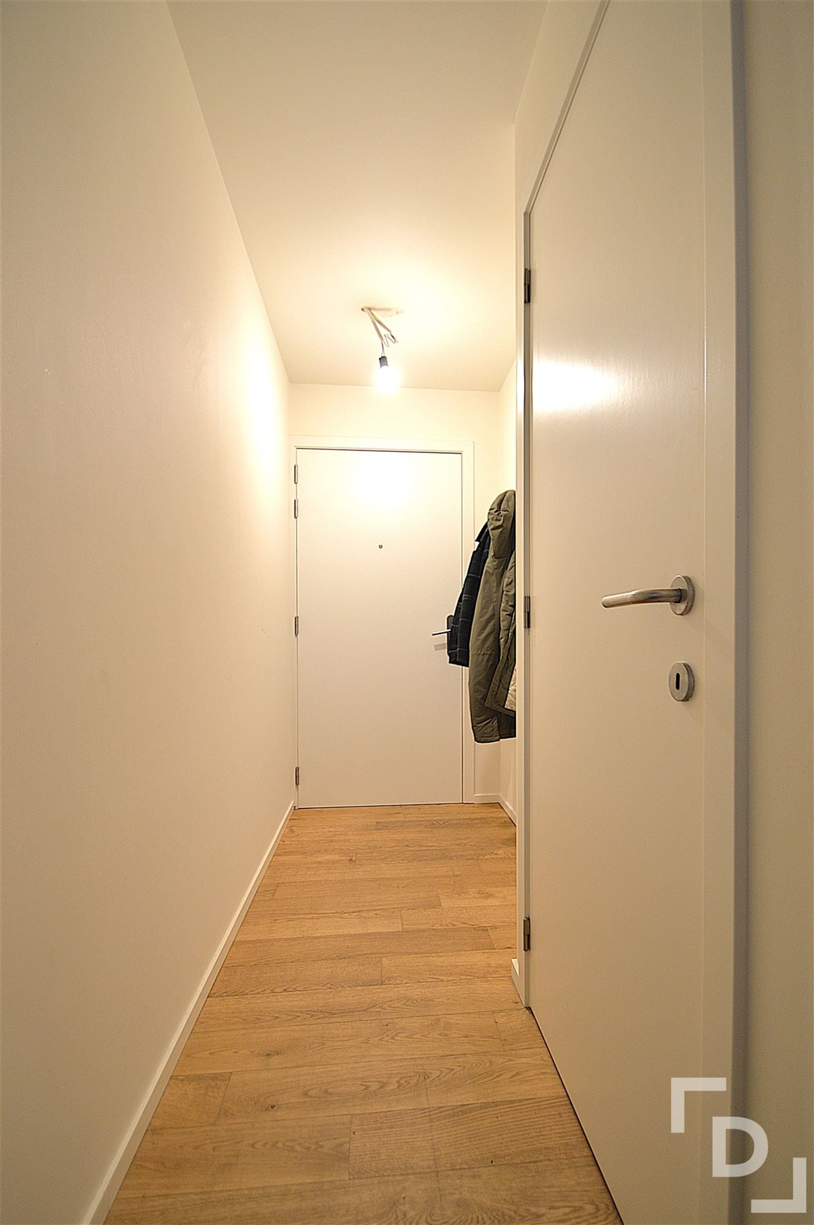 Gelijkvloers appartement met parkeerplaats foto 11