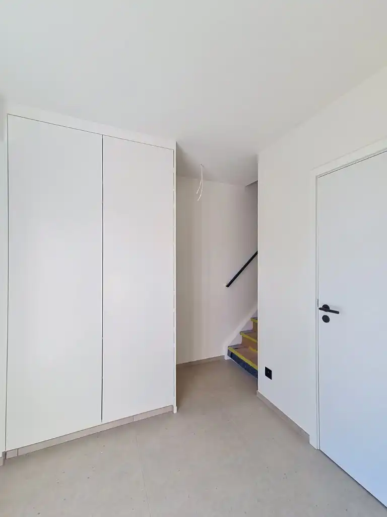 Nieuwbouwwoning met 3 slpk en polyvalente ruimte foto 6
