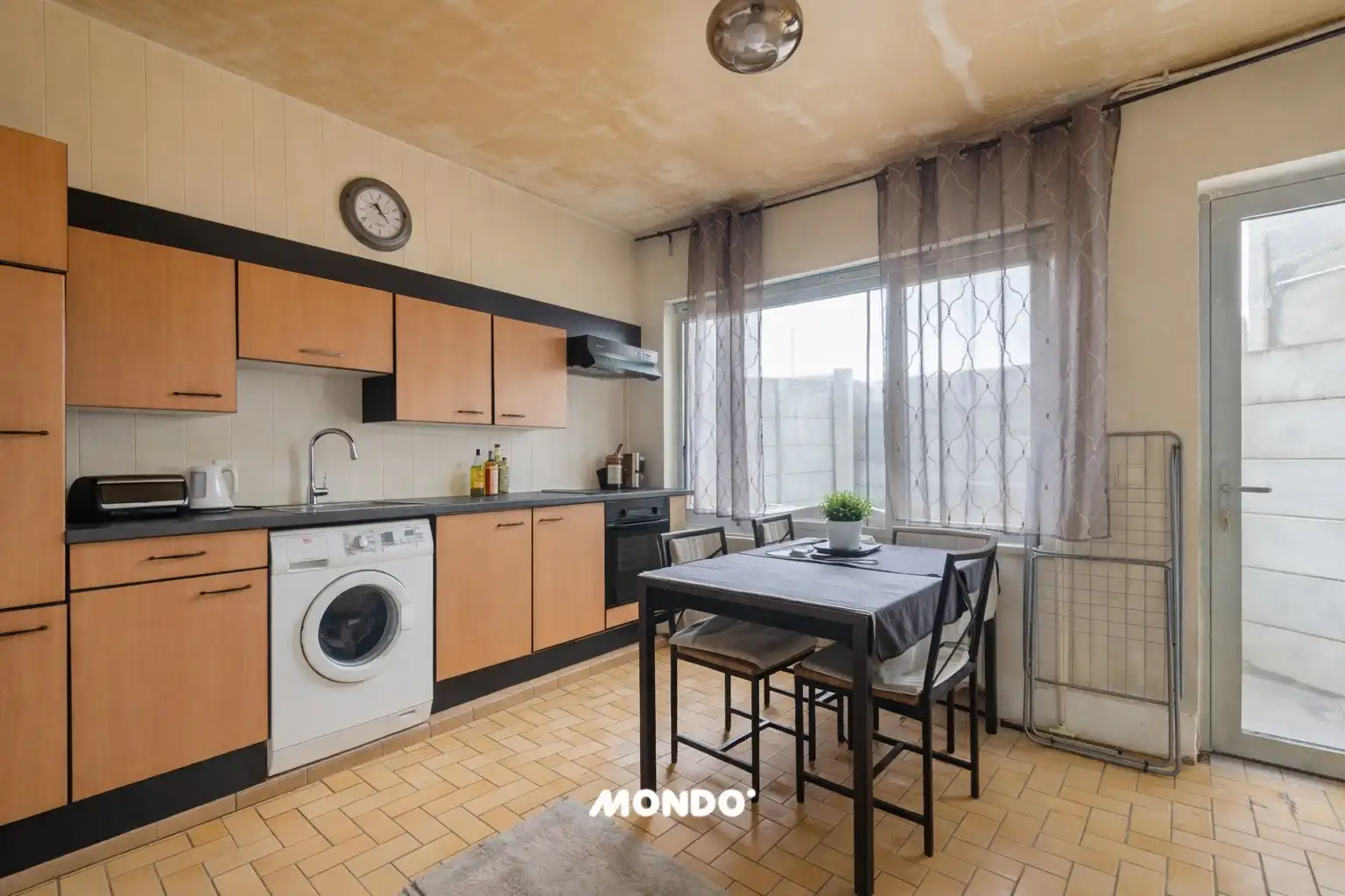 Kleinschalig appartementsgebouw met 2 appartementen en garage! foto 17