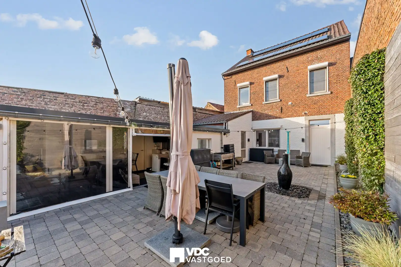 Instapklare, energiezuinige gezinswoning met tuin, veranda en polyvalente zolder (mogelijkheid tot studio) foto 4