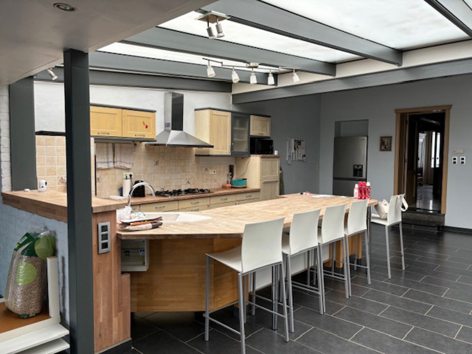 Woning 6 slpks 3 badks te Landen foto 2