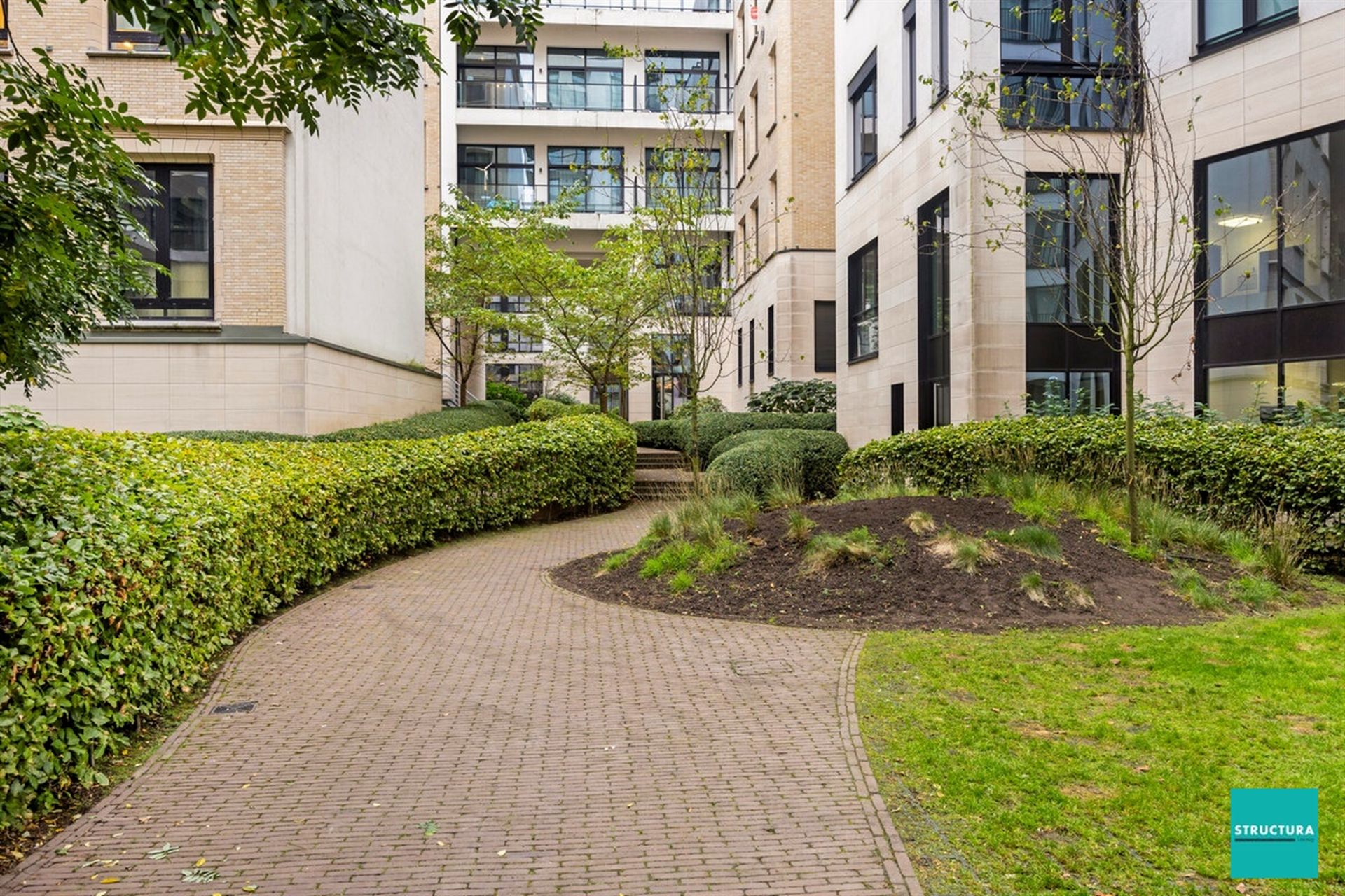 Prachtig eigentijds appartement met een historisch accent  foto 18